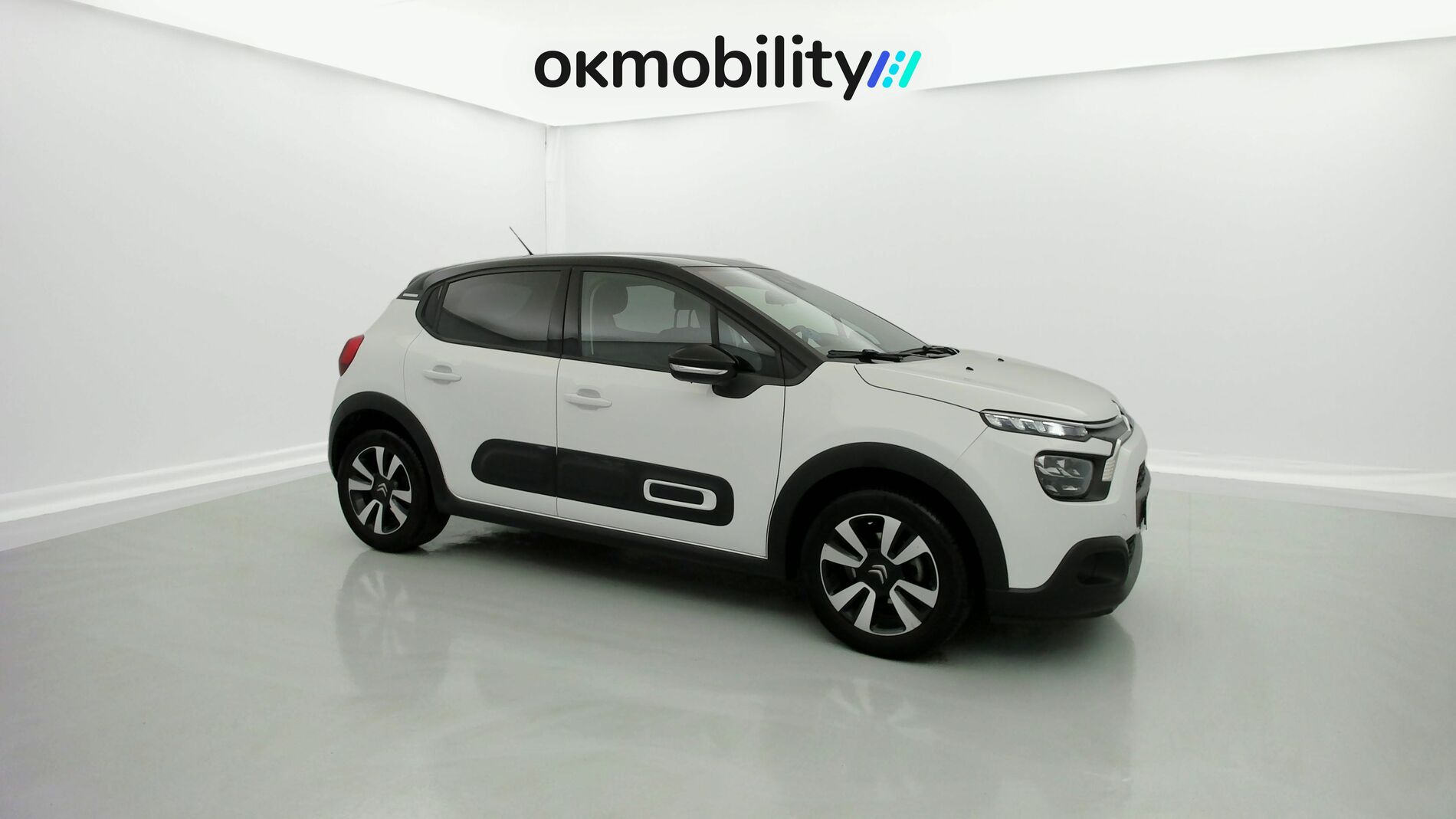 citroen c3 origin max 1.2 PURETECH 83 2024 blanco banquise / negro 2