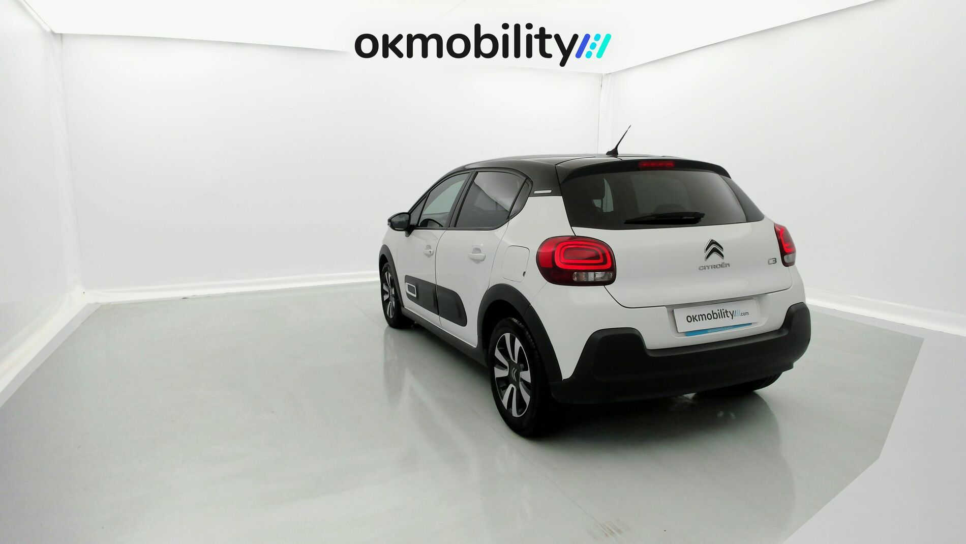 citroen c3 origin max 1.2 PURETECH 83 2024 blanco banquise / negro 10