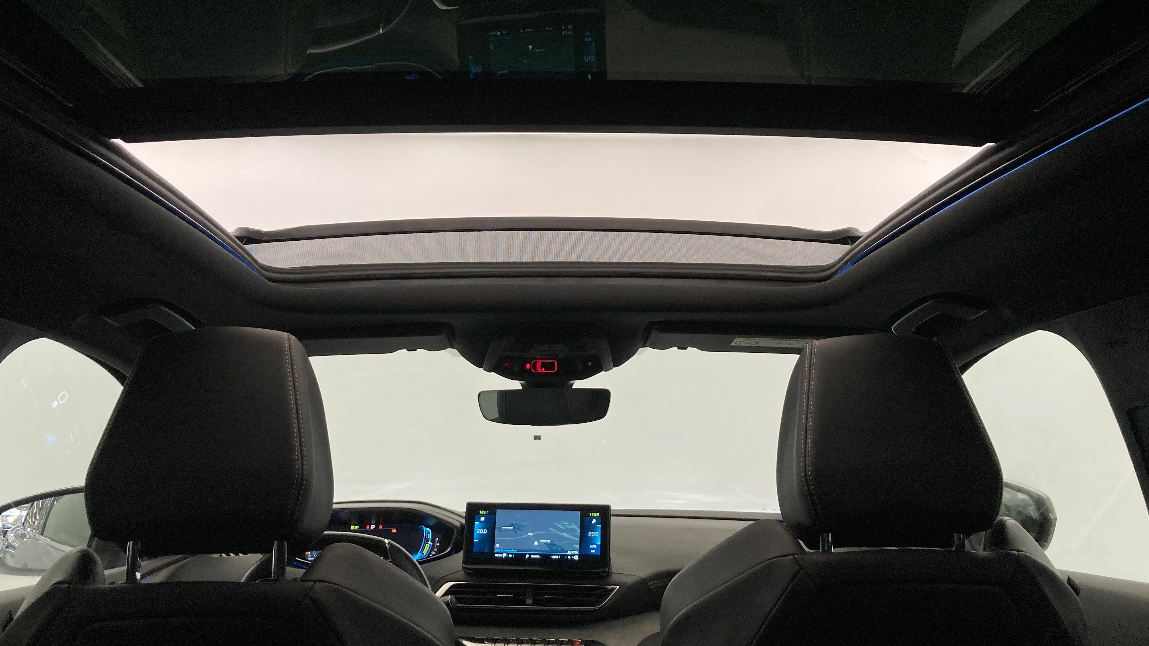 peugeot 3008 gt pack 1.6 HYBRID 300 EAT PHEV 2022 gris artense / negro 32