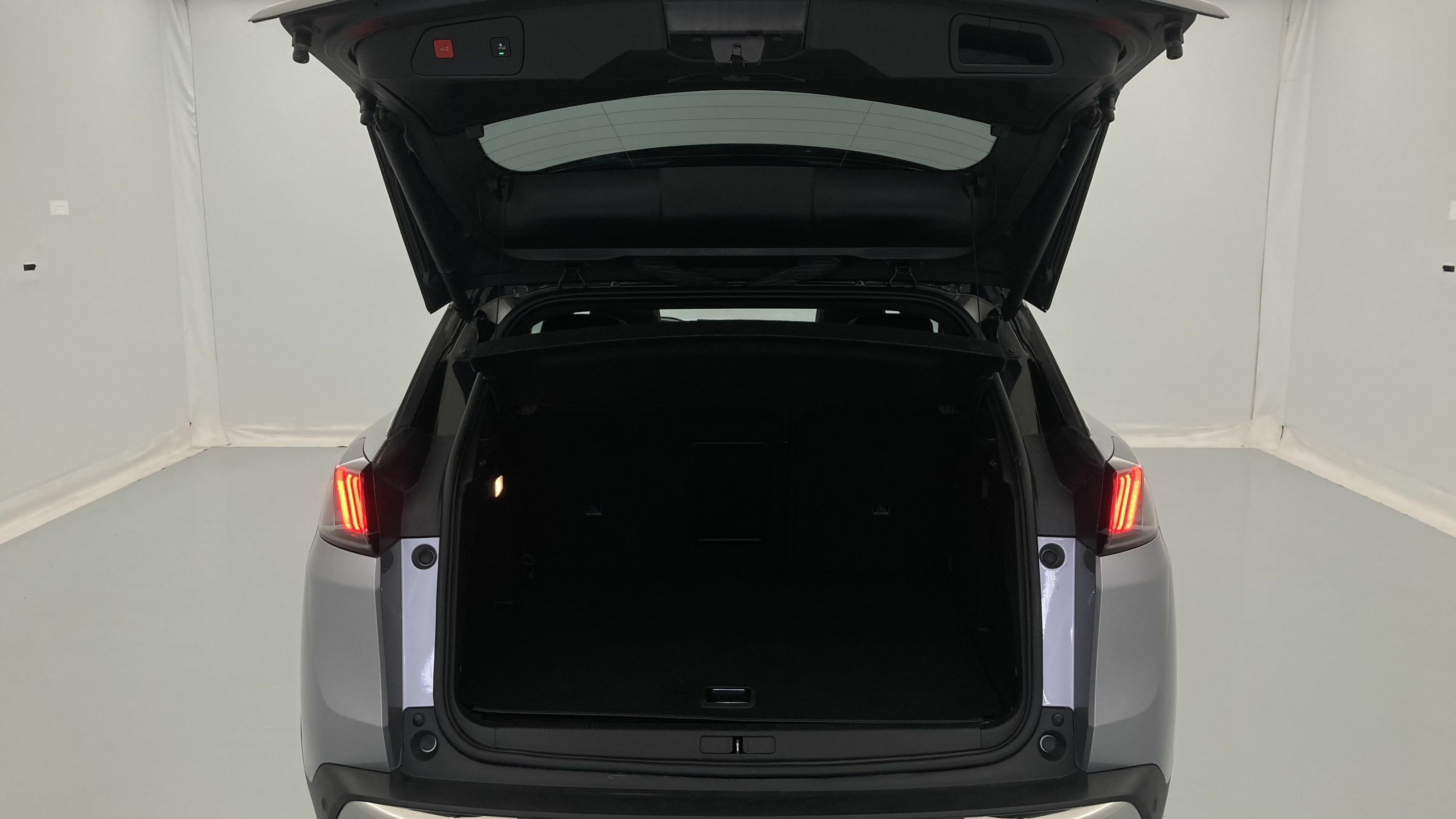 peugeot 3008 gt pack 1.6 HYBRID 300 EAT PHEV 2022 gris artense / negro 23