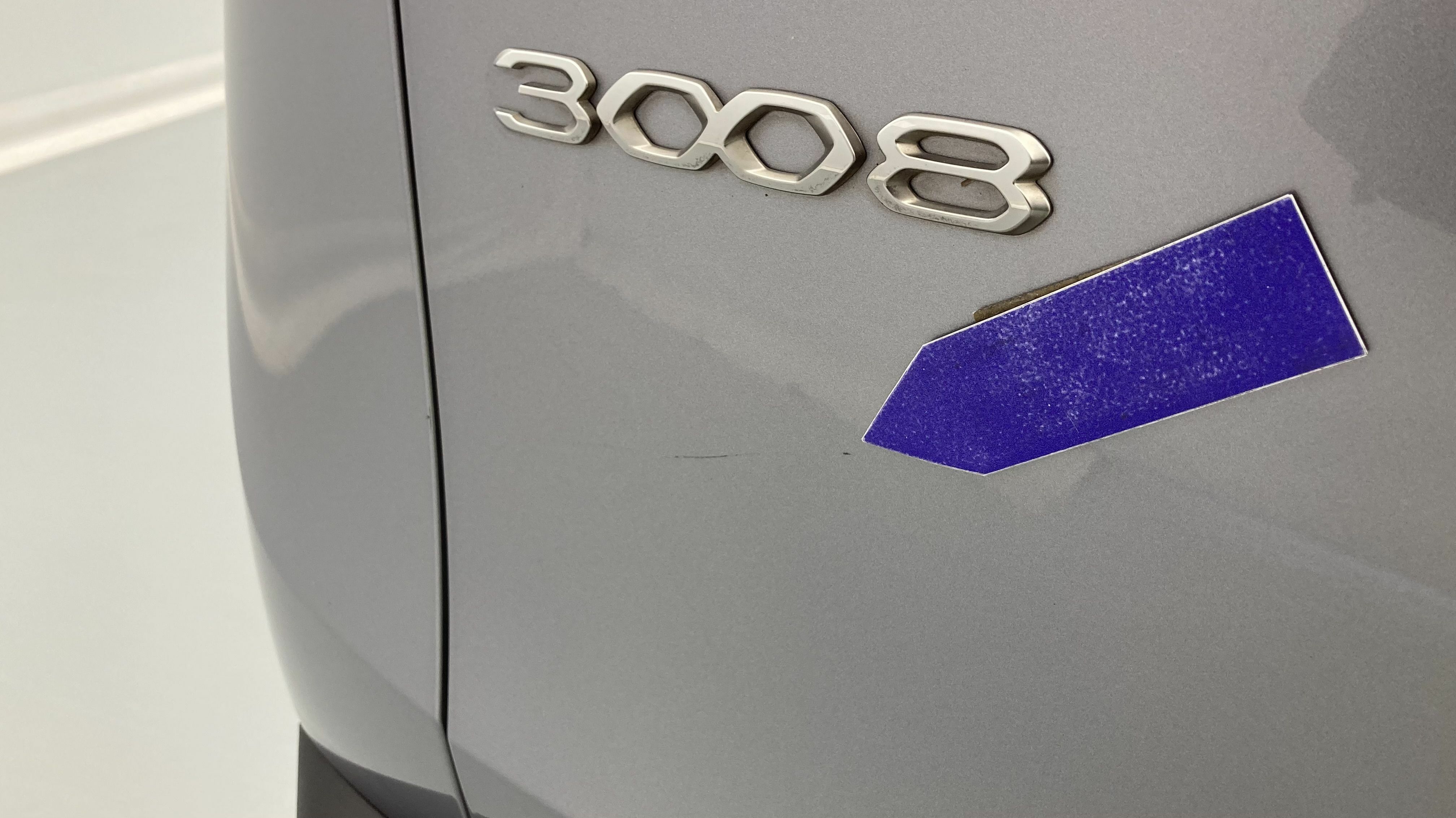 peugeot 3008 gt pack 1.6 HYBRID 300 EAT PHEV 2022 gris artense / negro 38