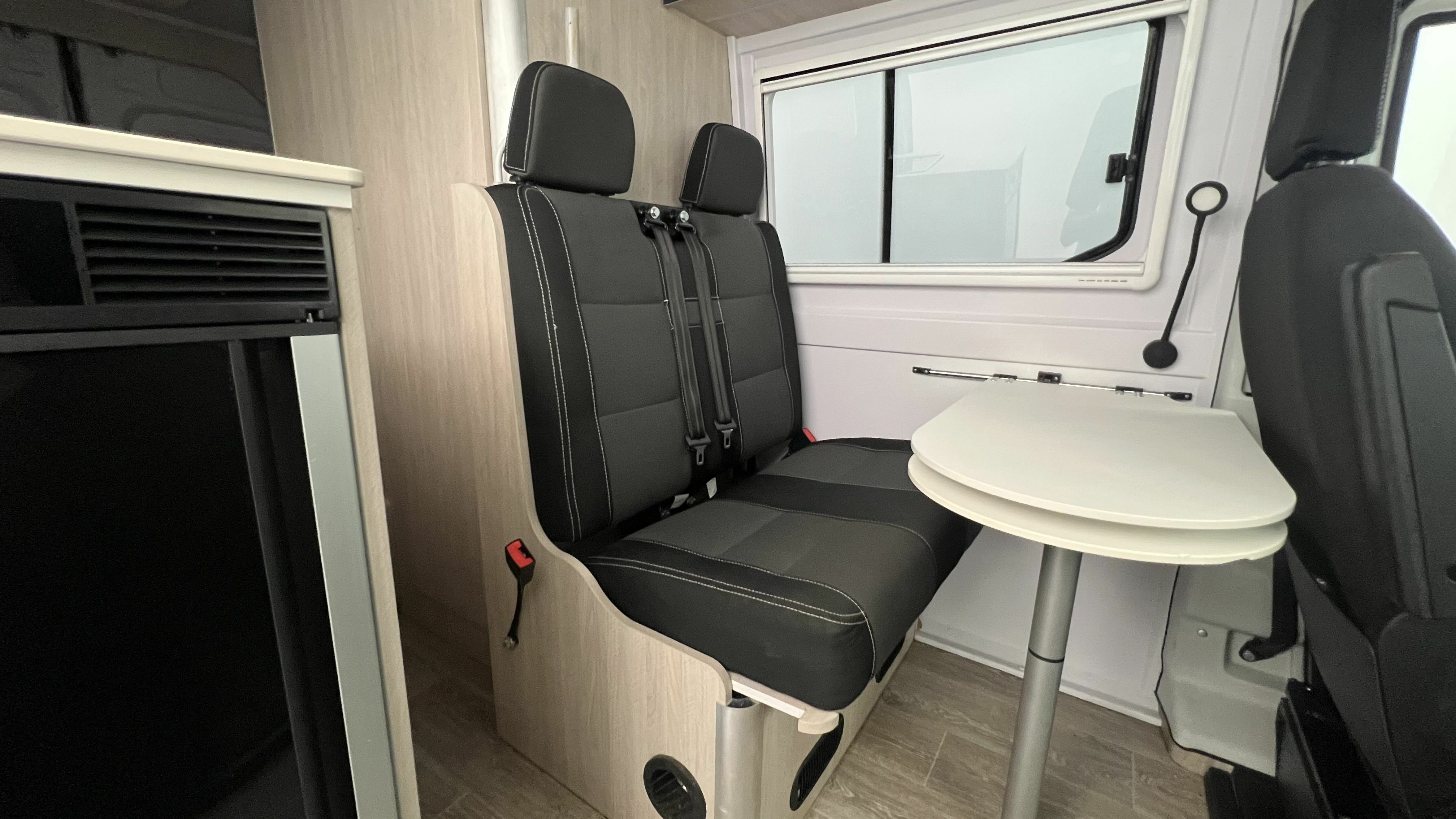 iveco daily camper camper 2.3 MJET 156CV HI MATIC 2022 blanco 21