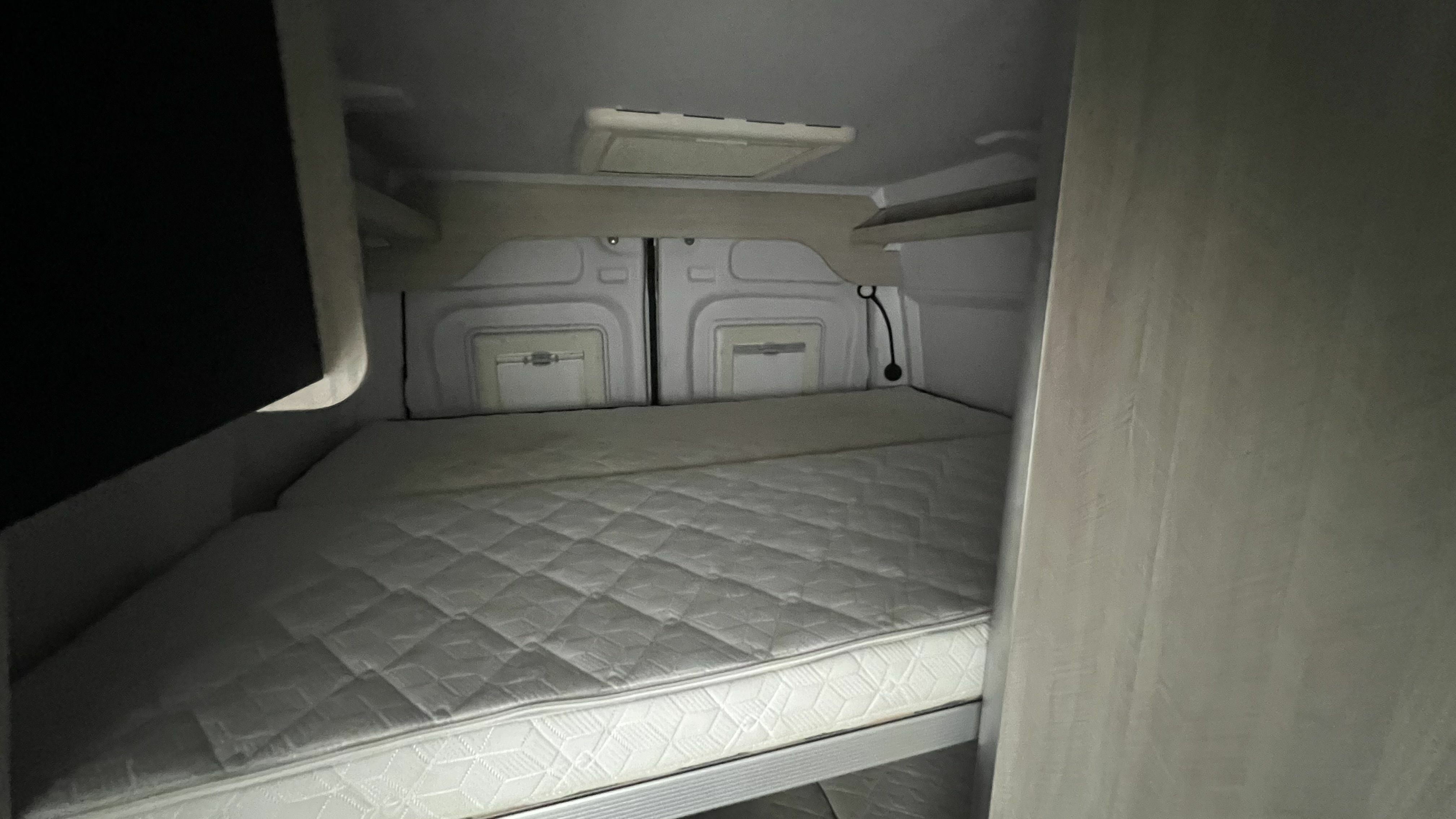 iveco daily camper camper 2.3 MJET 156CV HI MATIC 2022 blanco 34