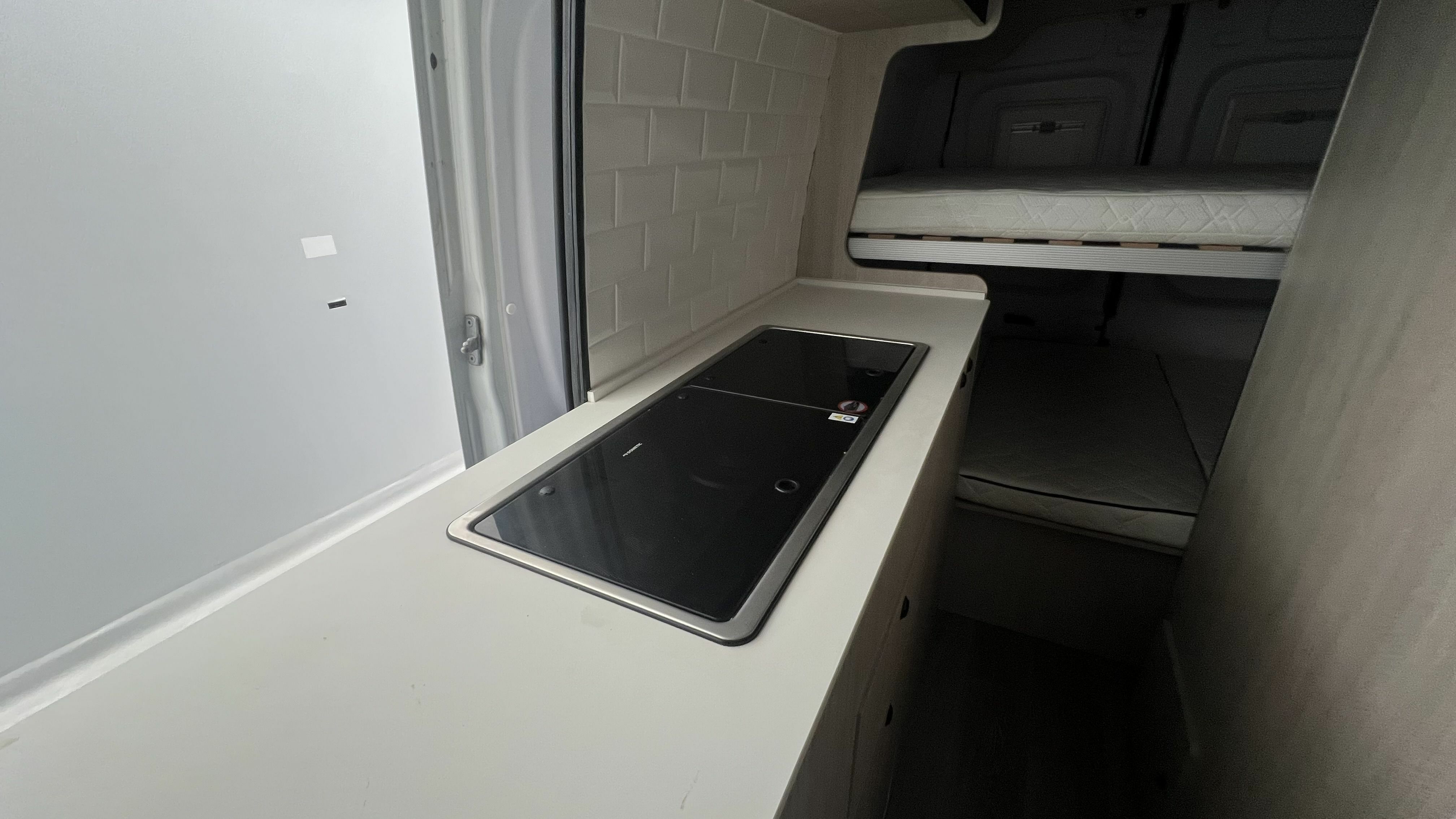 iveco daily camper camper 2.3 MJET 156CV HI MATIC 2022 blanco 35