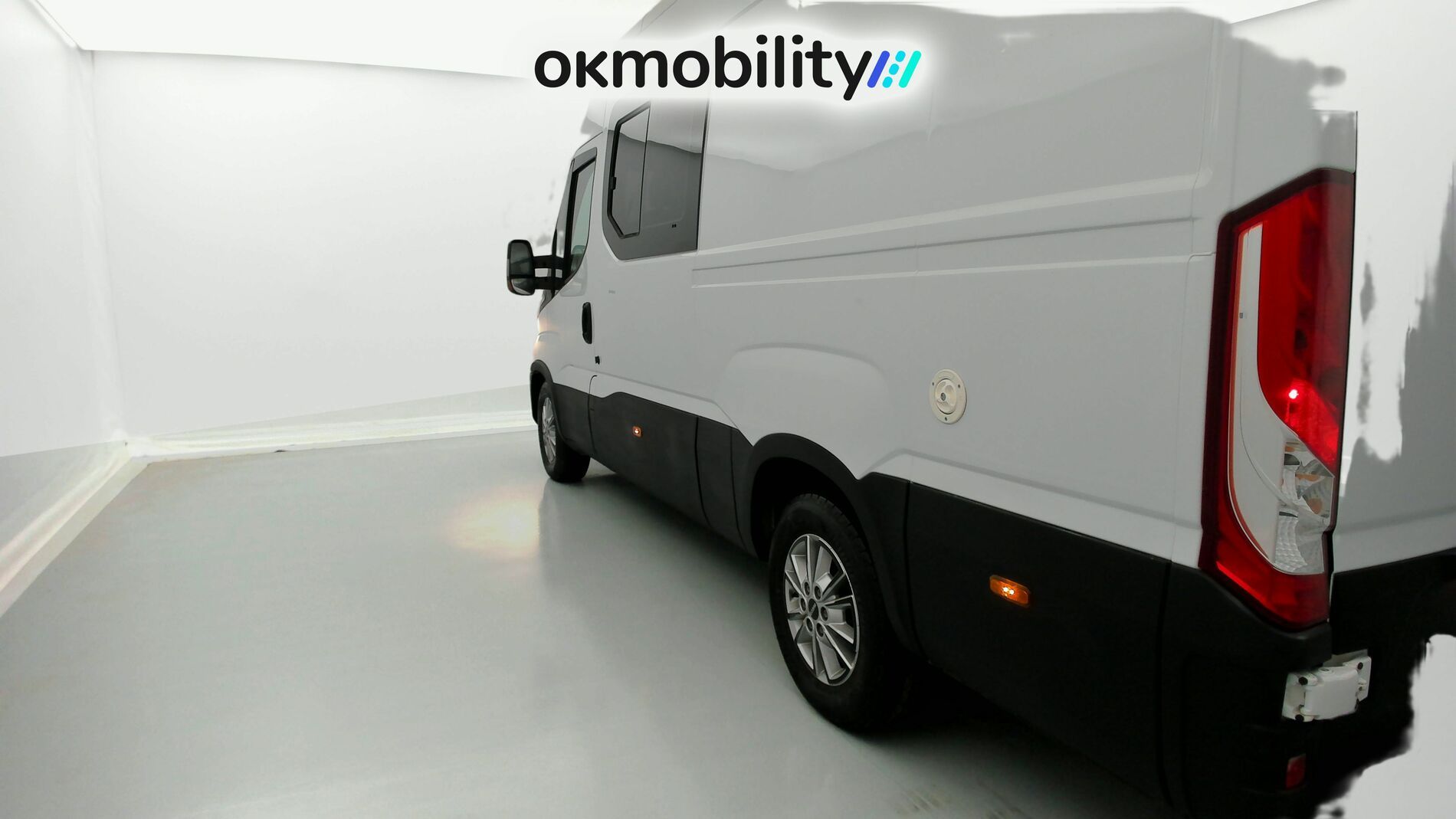 iveco daily camper camper 2.3 MJET 156CV HI MATIC 2022 blanco 9