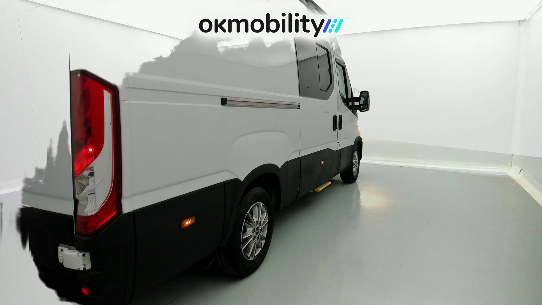 iveco daily camper camper 2.3 MJET 156CV HI MATIC 2022 blanco 11