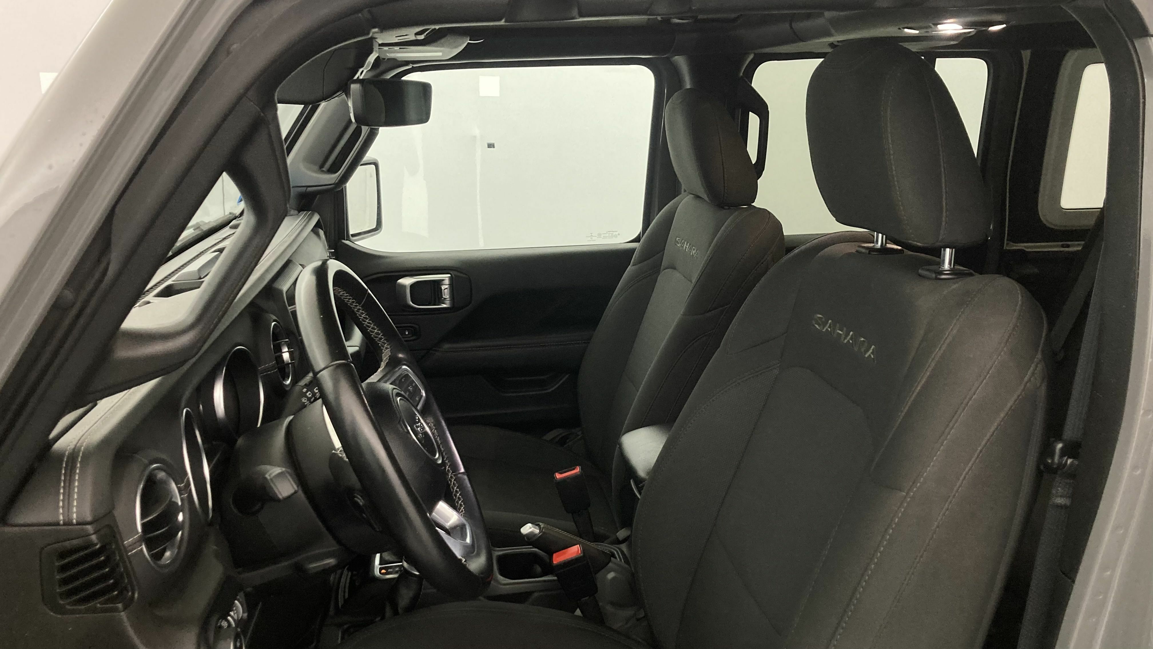 jeep wrangler sahara 2.0 PHEV 380 8ATX 2022 gris sting 13