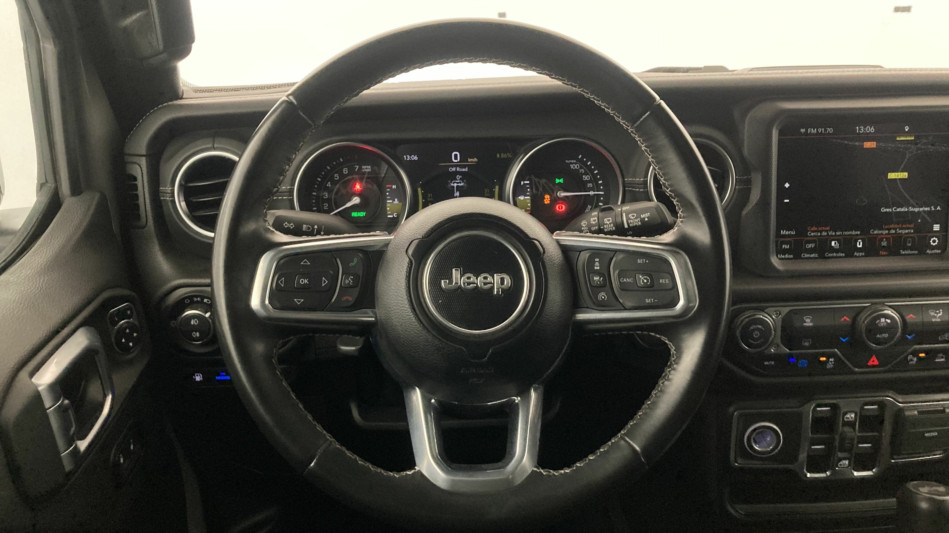 jeep wrangler sahara 2.0 PHEV 380 8ATX 2022 gris sting 16