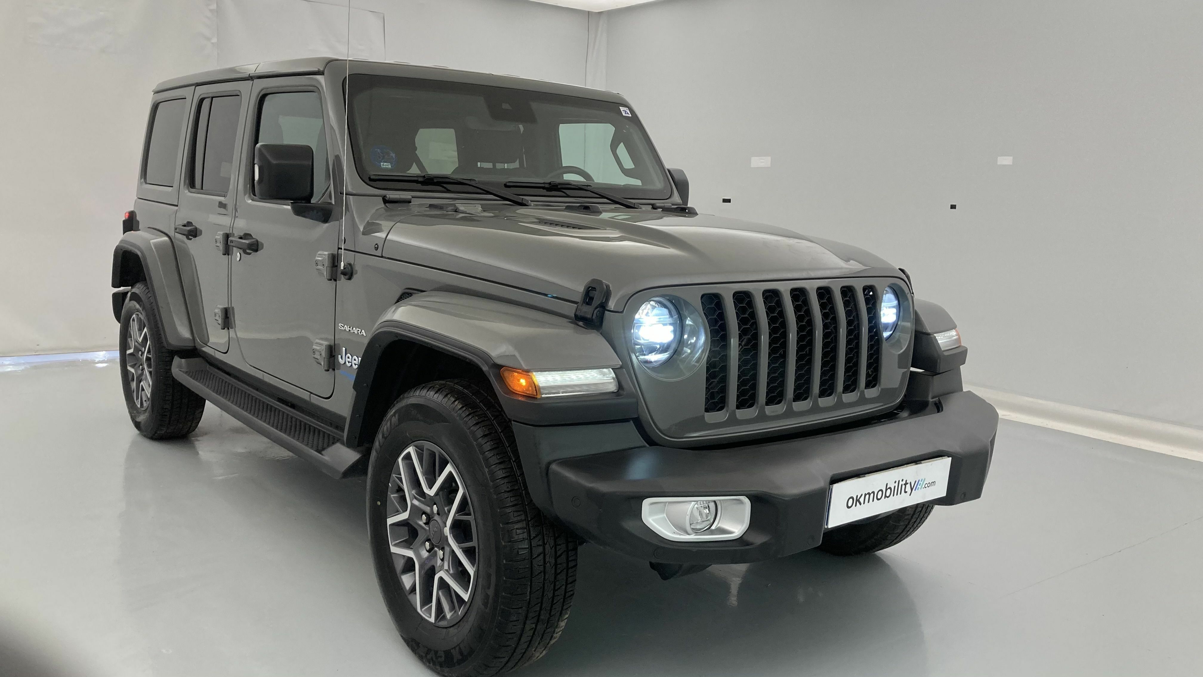 jeep wrangler sahara 2.0 PHEV 380 8ATX 2022 gris sting 22
