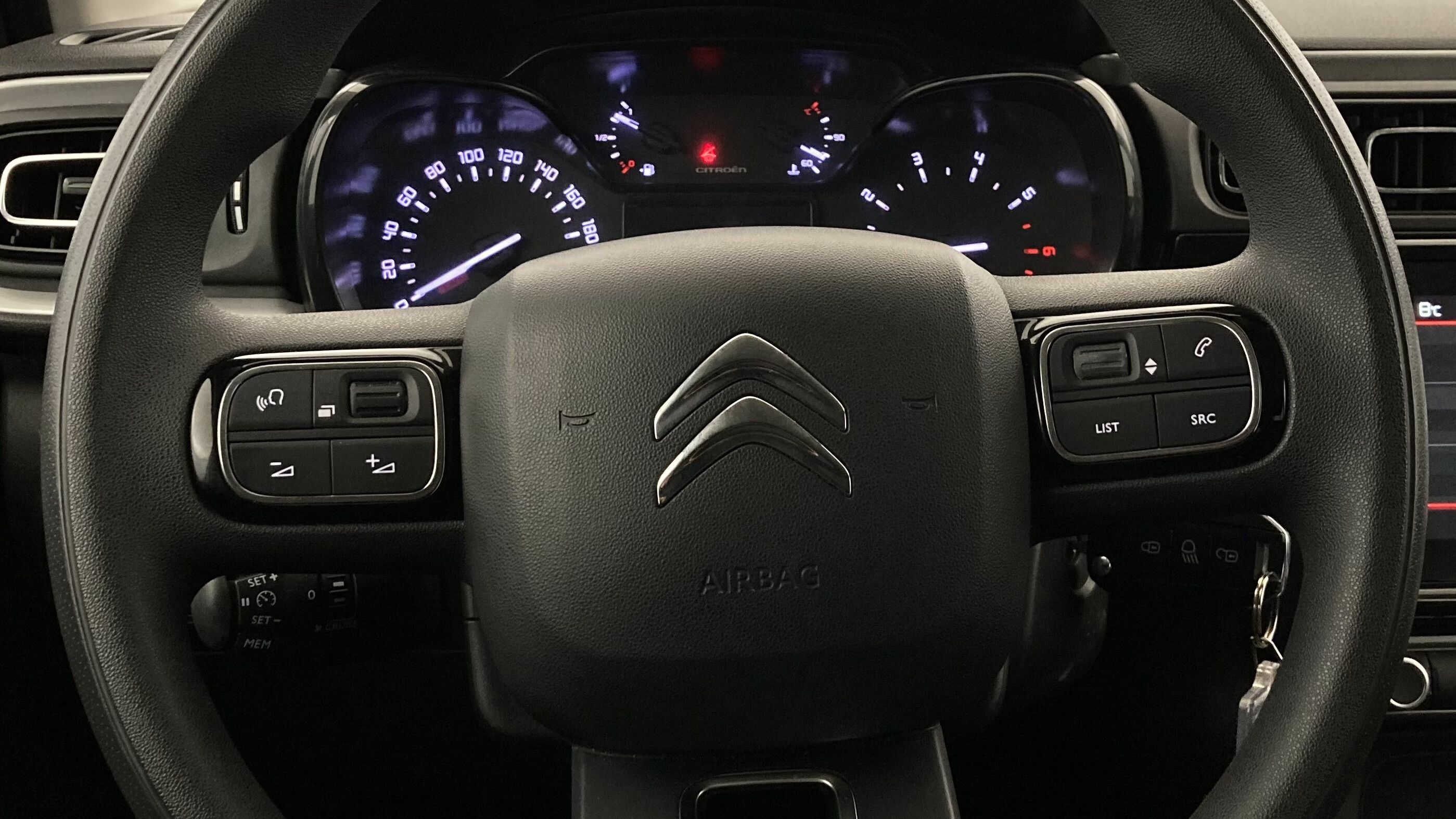 citroen c3 origin max 1.2 PURETECH 83 2024 blanco banquise / negro 18