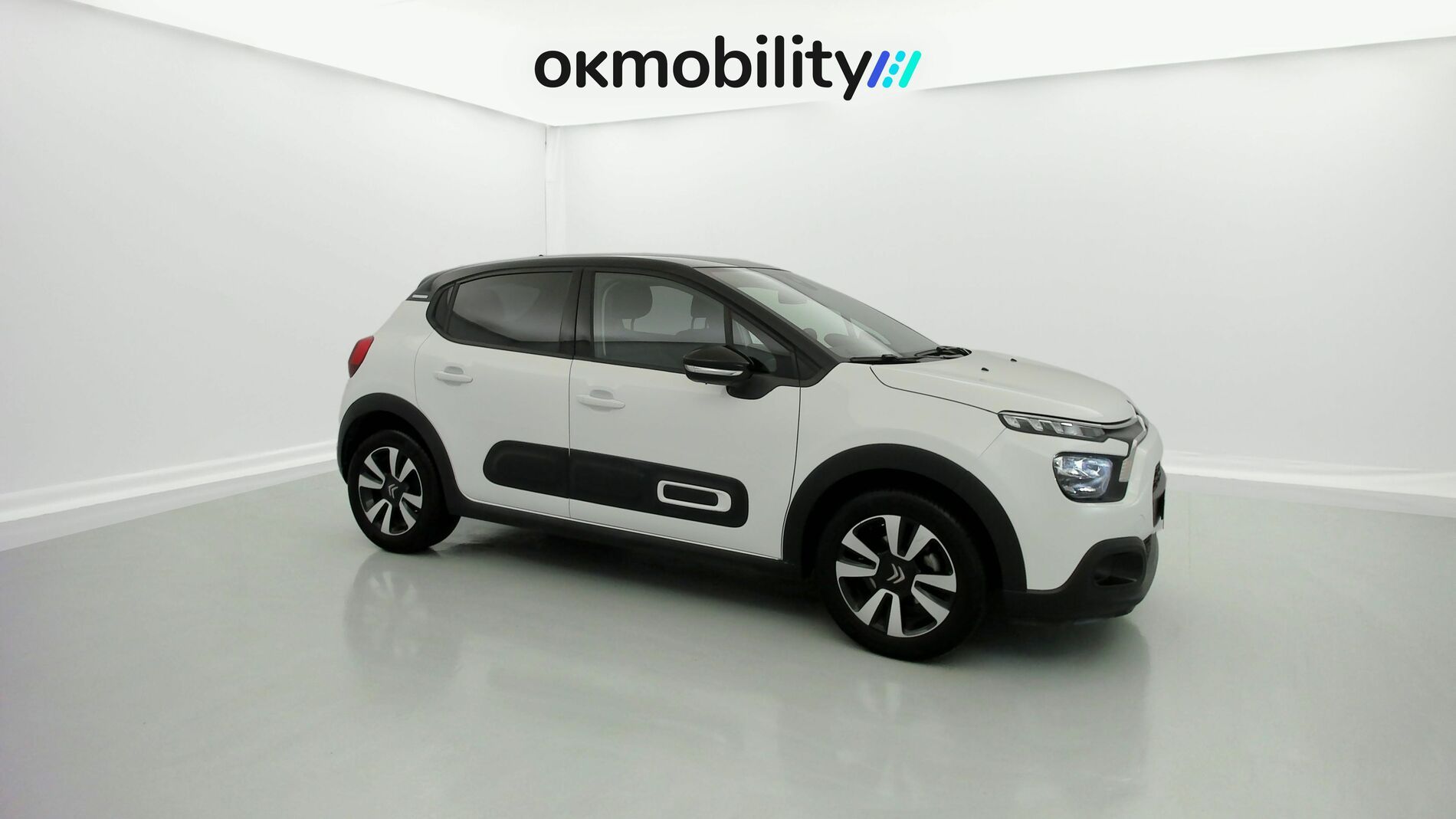 citroen c3 origin max 1.2 PURETECH 83 2024 blanco banquise / negro 2