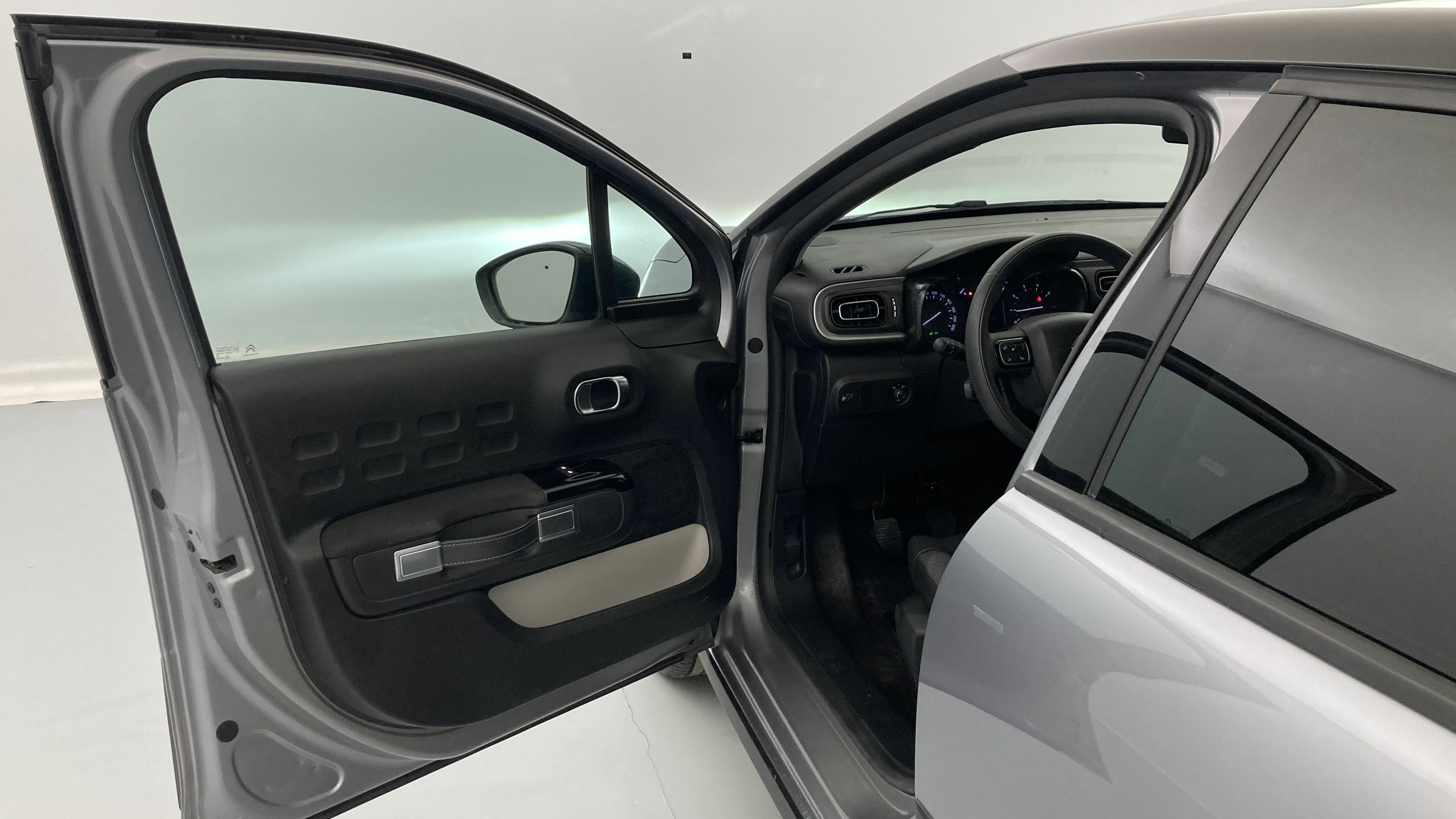 citroen c3 origin max 1.2 PURETECH 83 2024 gris acero / negro 13