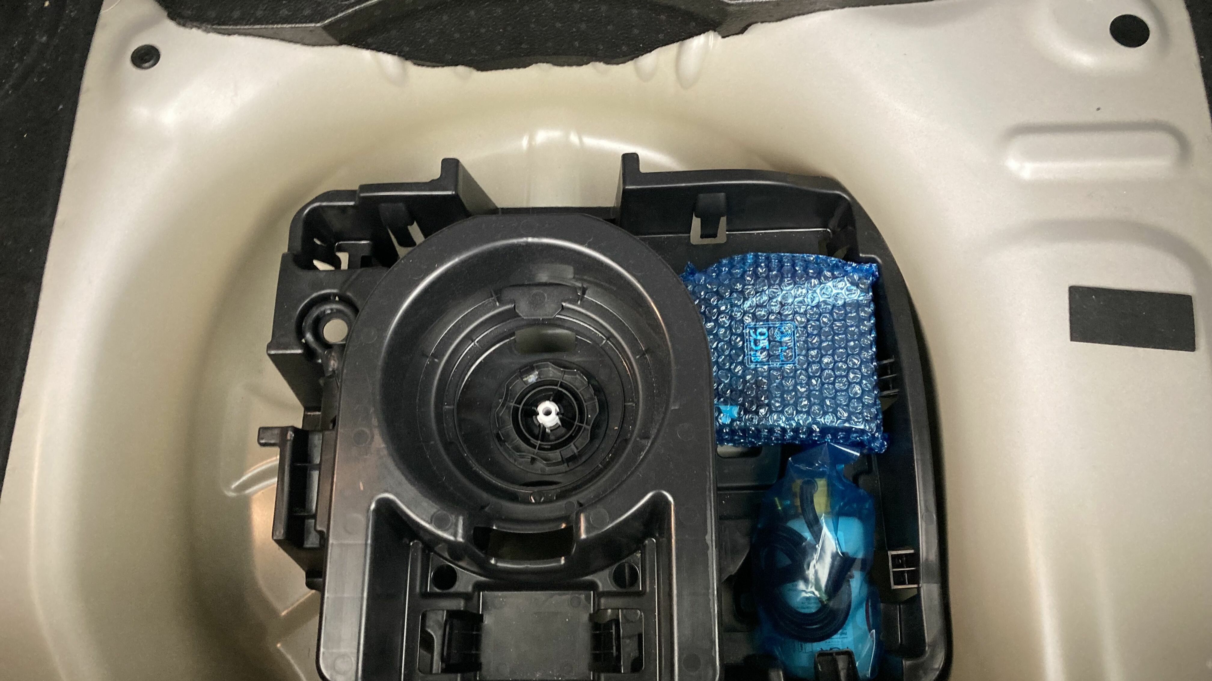 citroen c3 origin max 1.2 PURETECH 83 2024 blanco banquise / negro 24