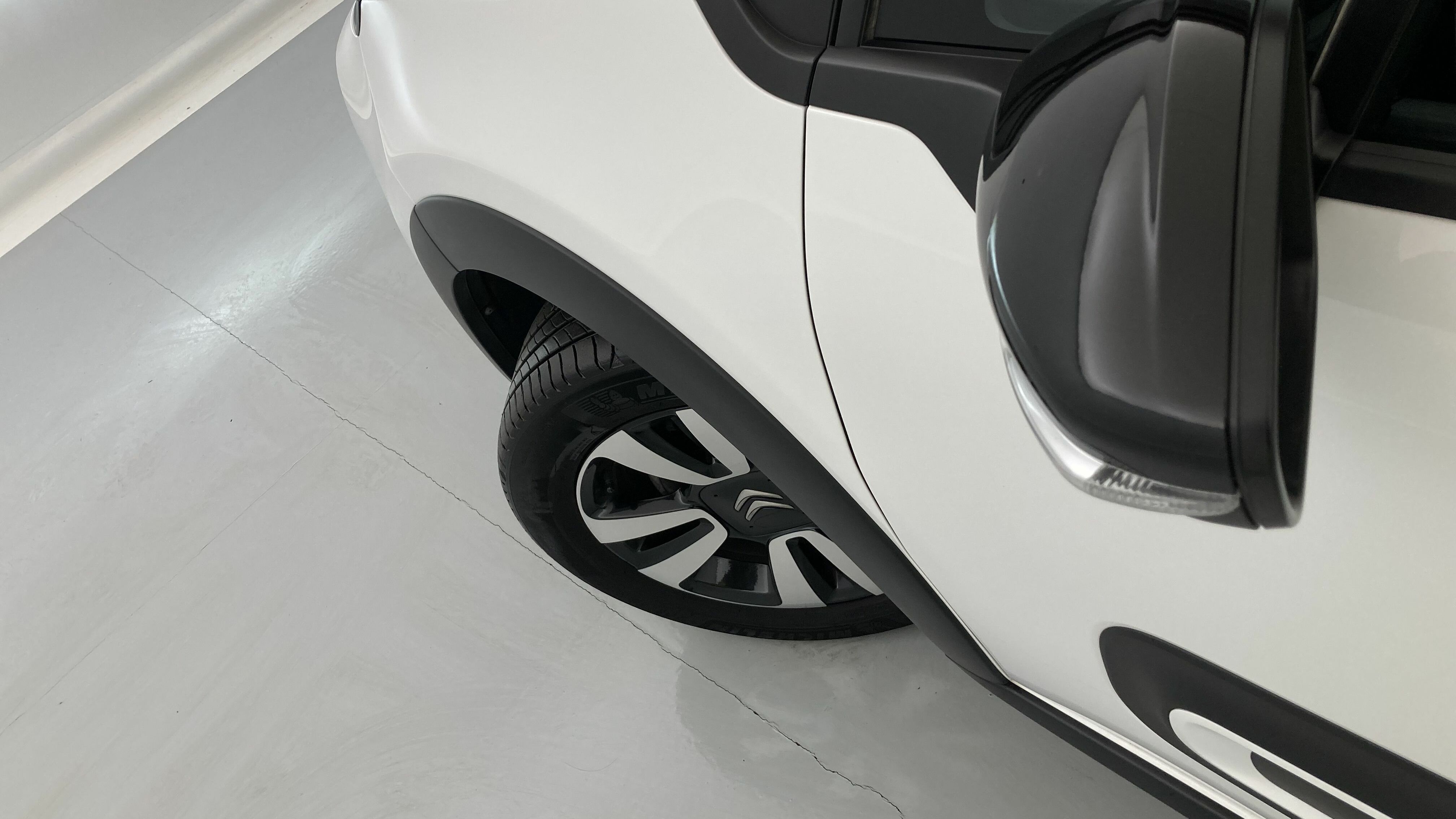 citroen c3 origin max 1.2 PURETECH 83 2024 blanco banquise / negro 29