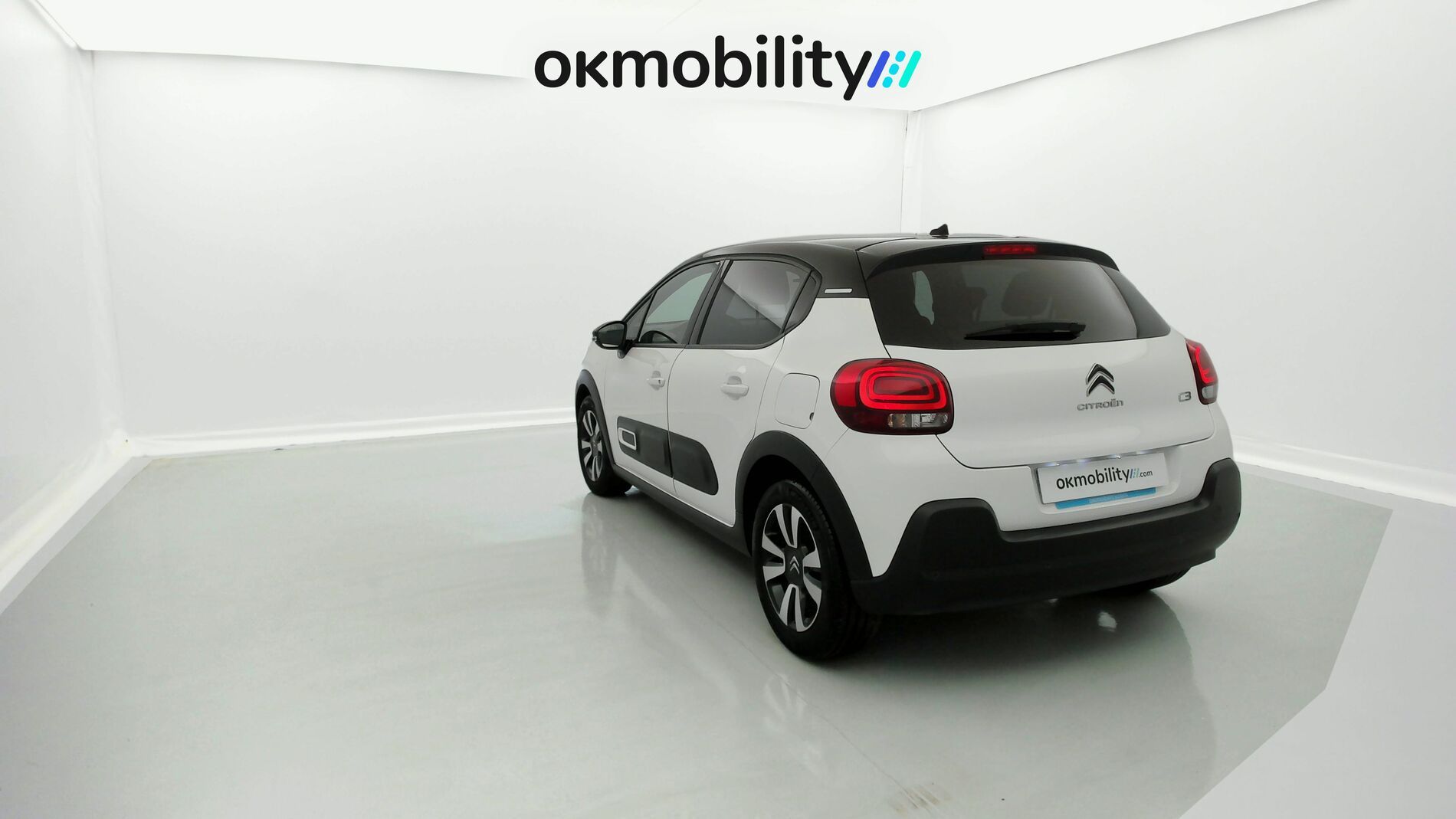 citroen c3 origin max 1.2 PURETECH 83 2024 blanco banquise / negro 10