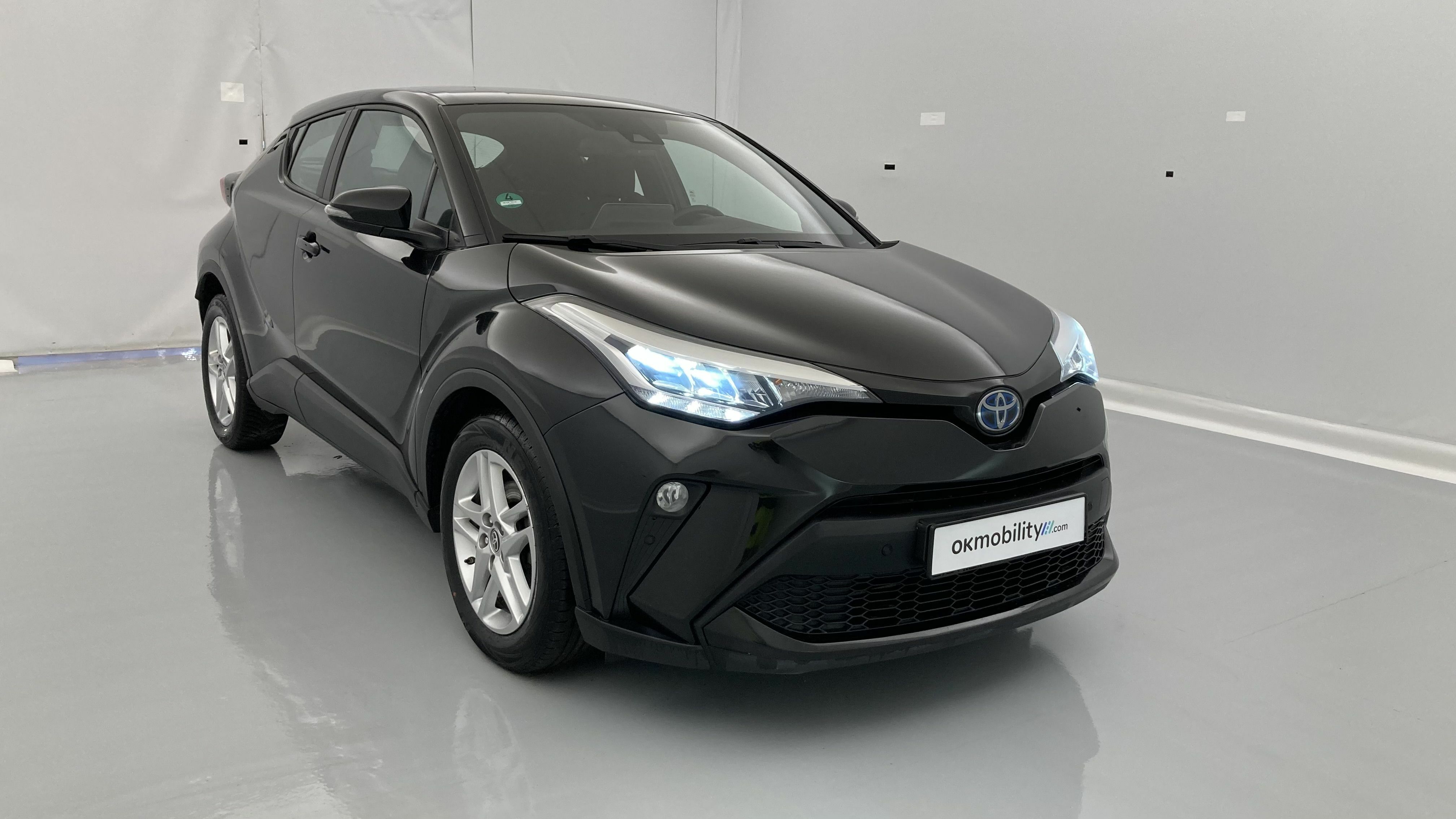 toyota c-hr business edition 1.8 E-CVT 125H 2023 negro 23