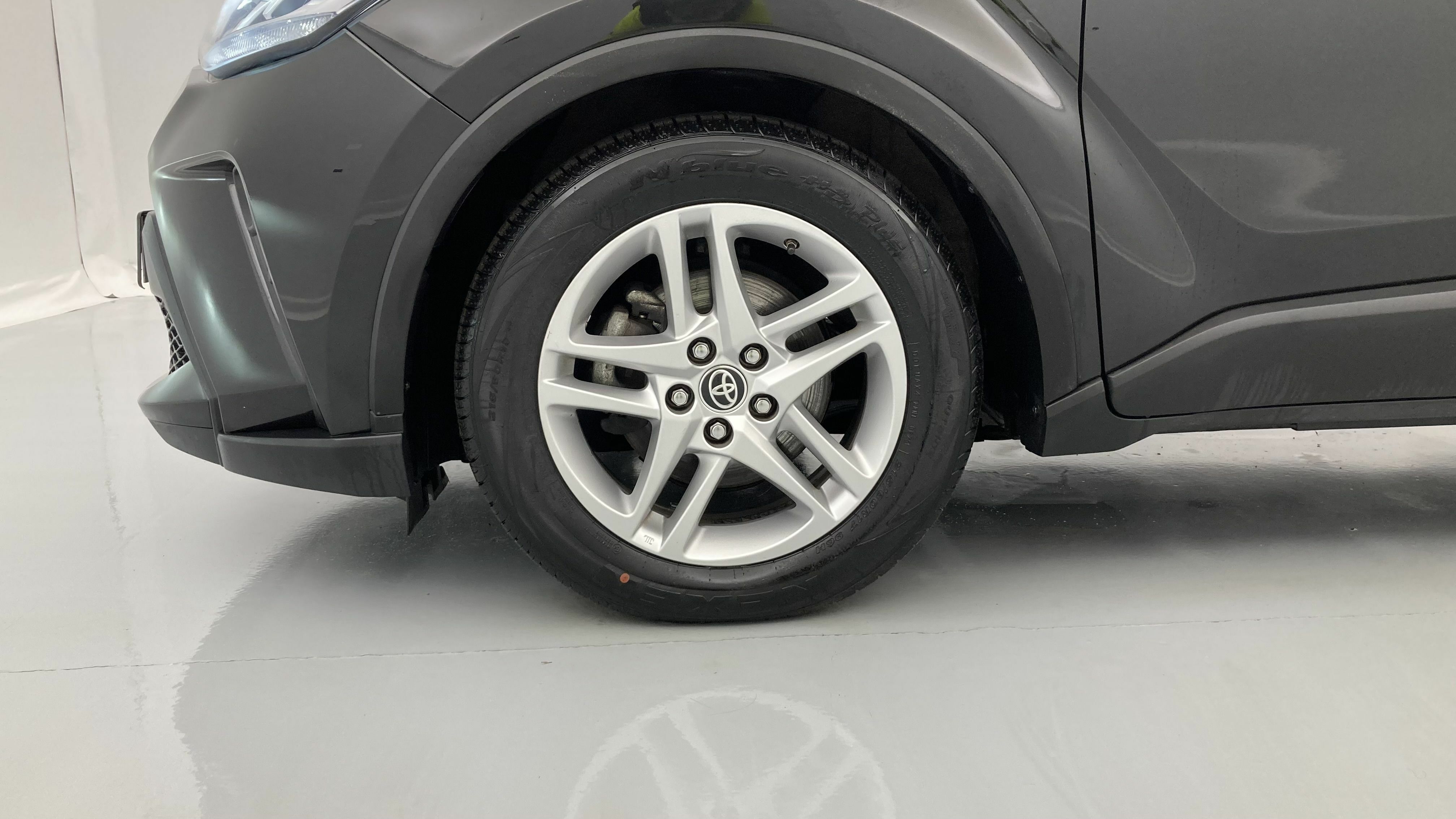 toyota c-hr business edition 1.8 E-CVT 125H 2023 negro 27