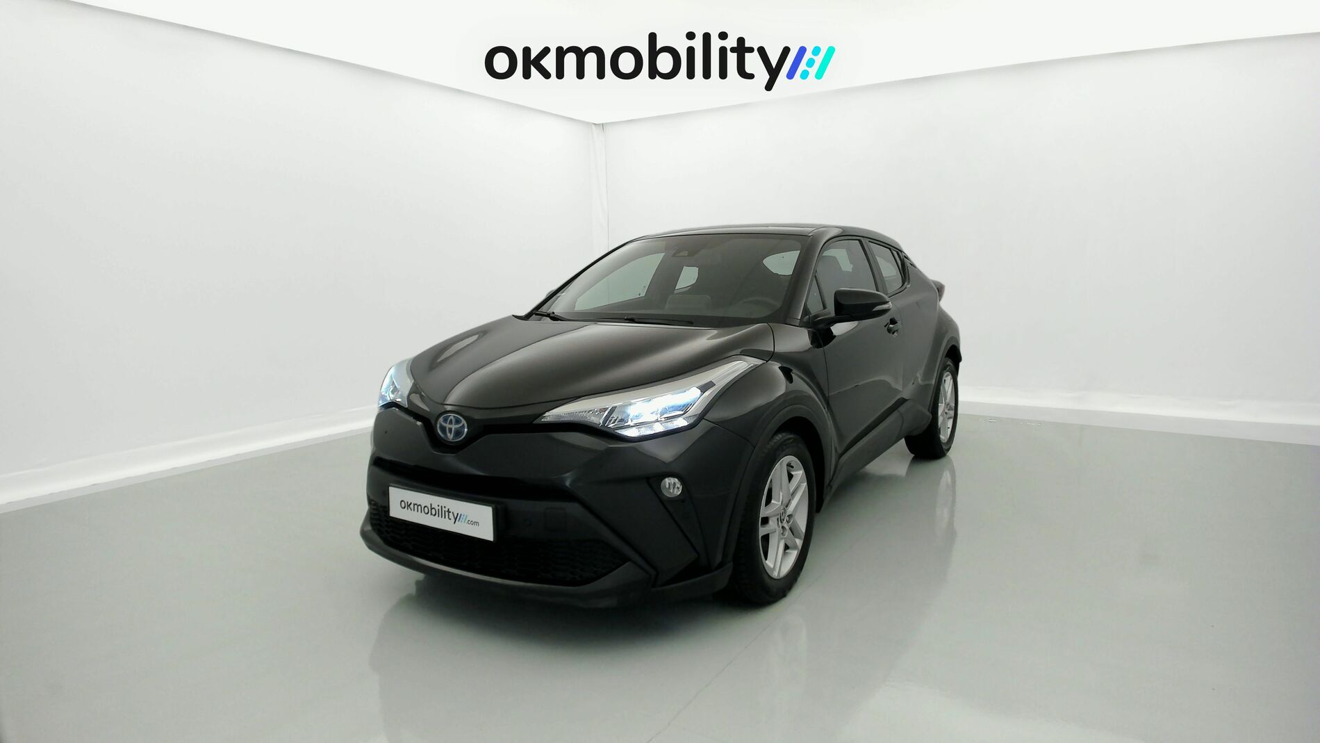 toyota c-hr business edition 1.8 E-CVT 125H 2023 negro 1