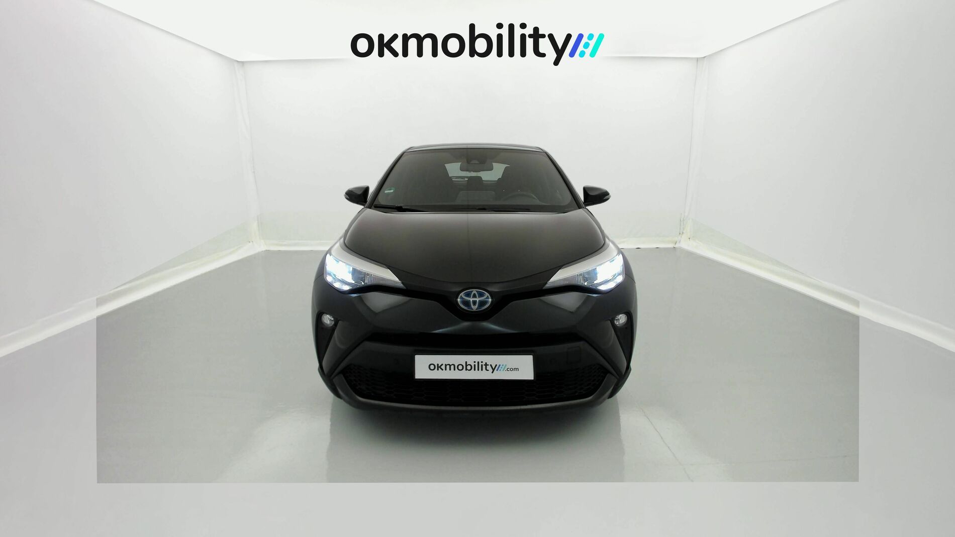 toyota c-hr business edition 1.8 E-CVT 125H 2023 negro 4