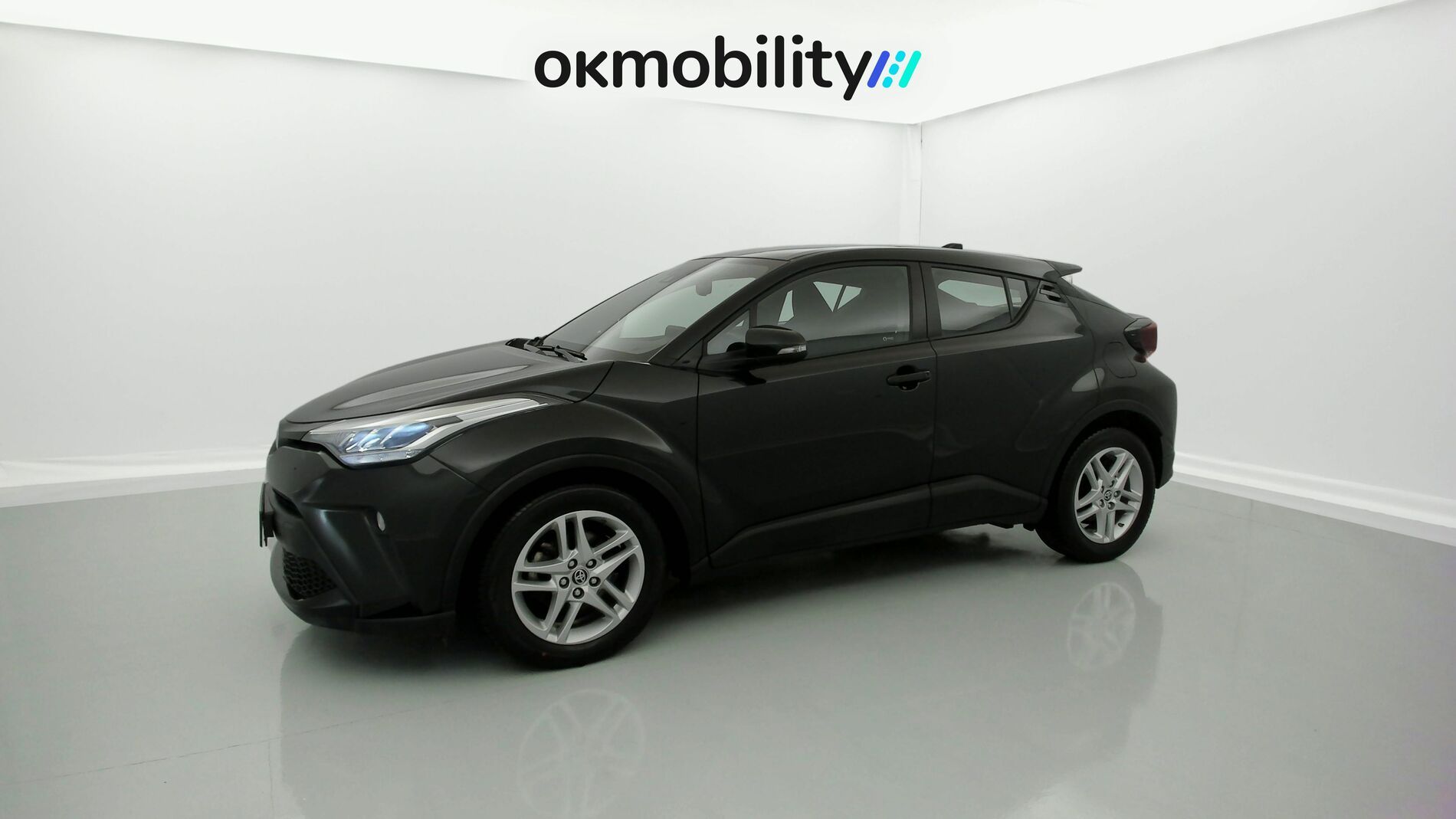 toyota c-hr business edition 1.8 E-CVT 125H 2023 negro 5