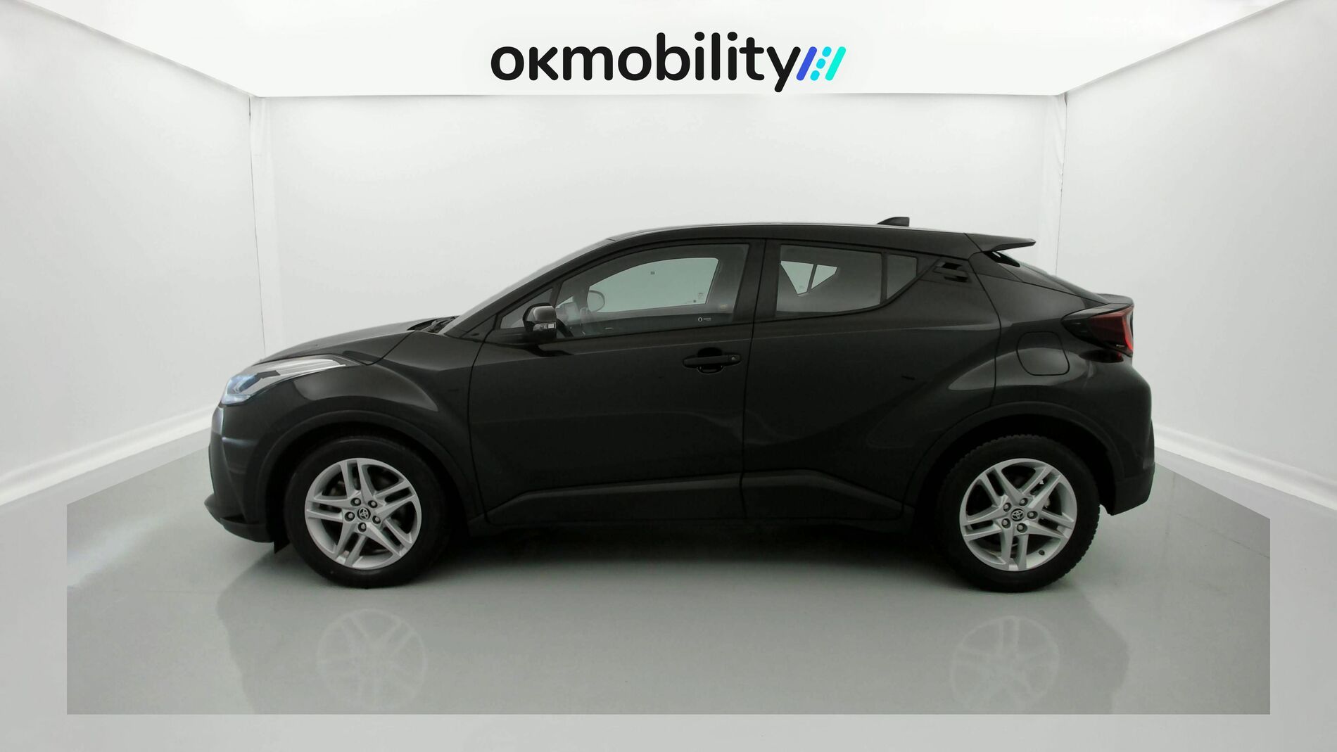 toyota c-hr business edition 1.8 E-CVT 125H 2023 negro 7