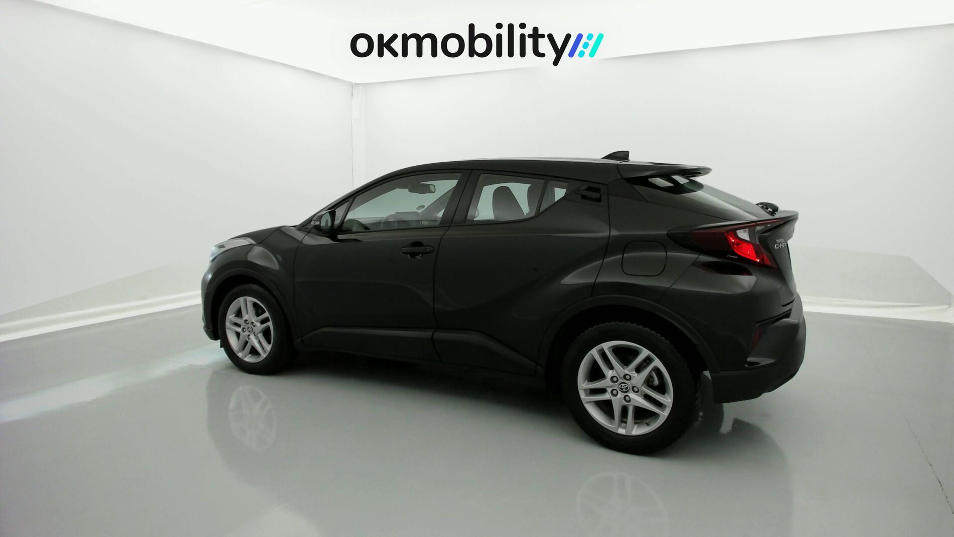 toyota c-hr business edition 1.8 E-CVT 125H 2023 negro 8