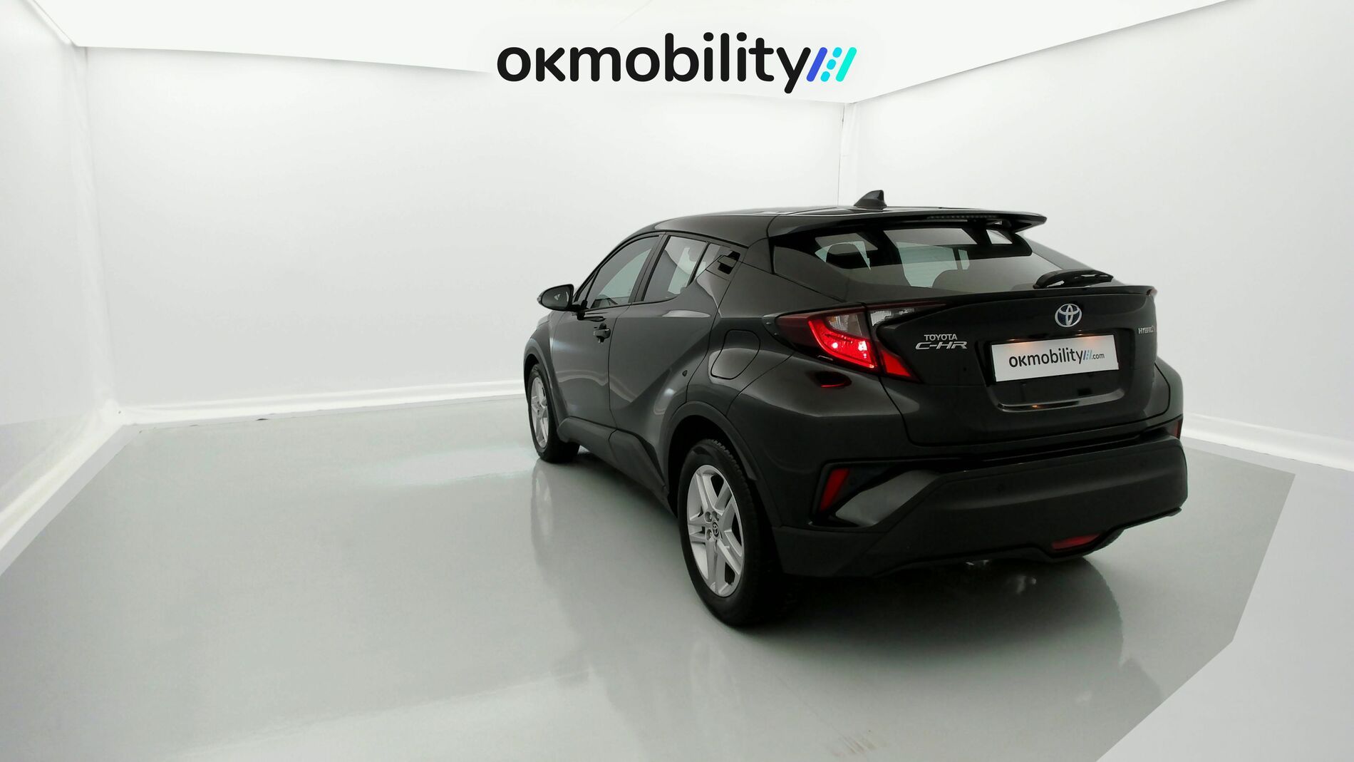 toyota c-hr business edition 1.8 E-CVT 125H 2023 negro 9