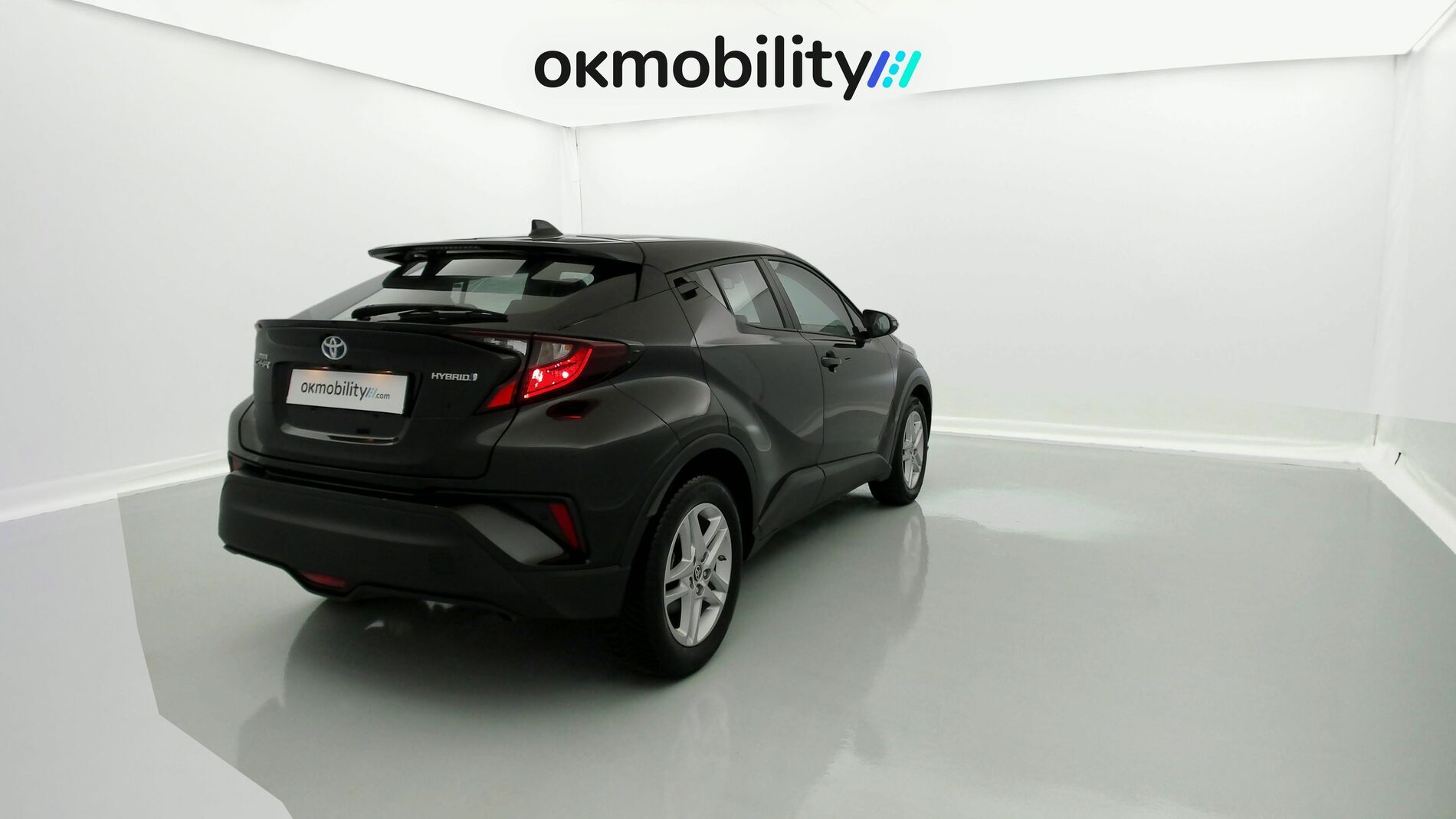 toyota c-hr business edition 1.8 E-CVT 125H 2023 negro 11