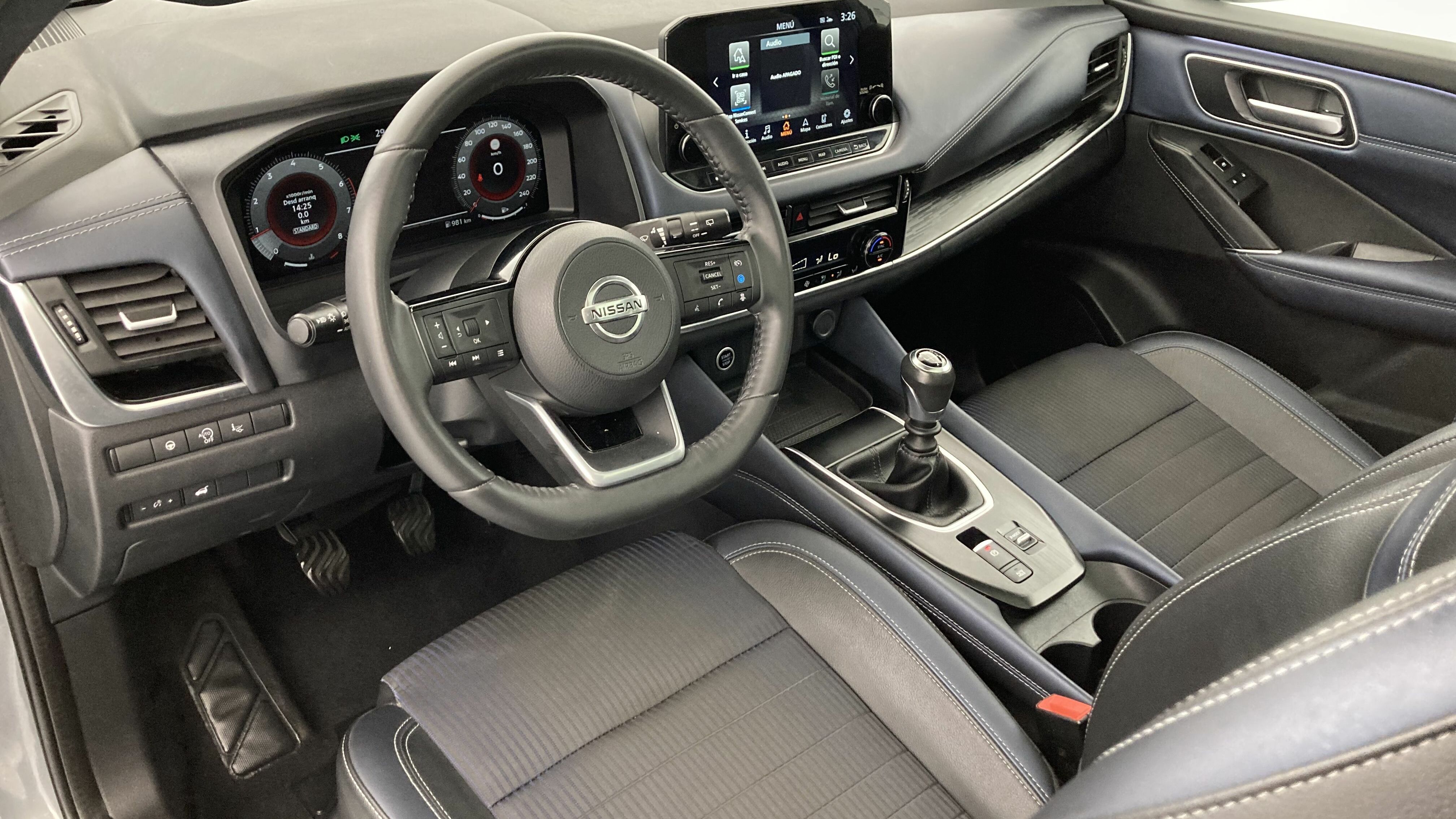 nissan qashqai tekna 1.3 DIG-T 140 MHEV 2022 gray p 16