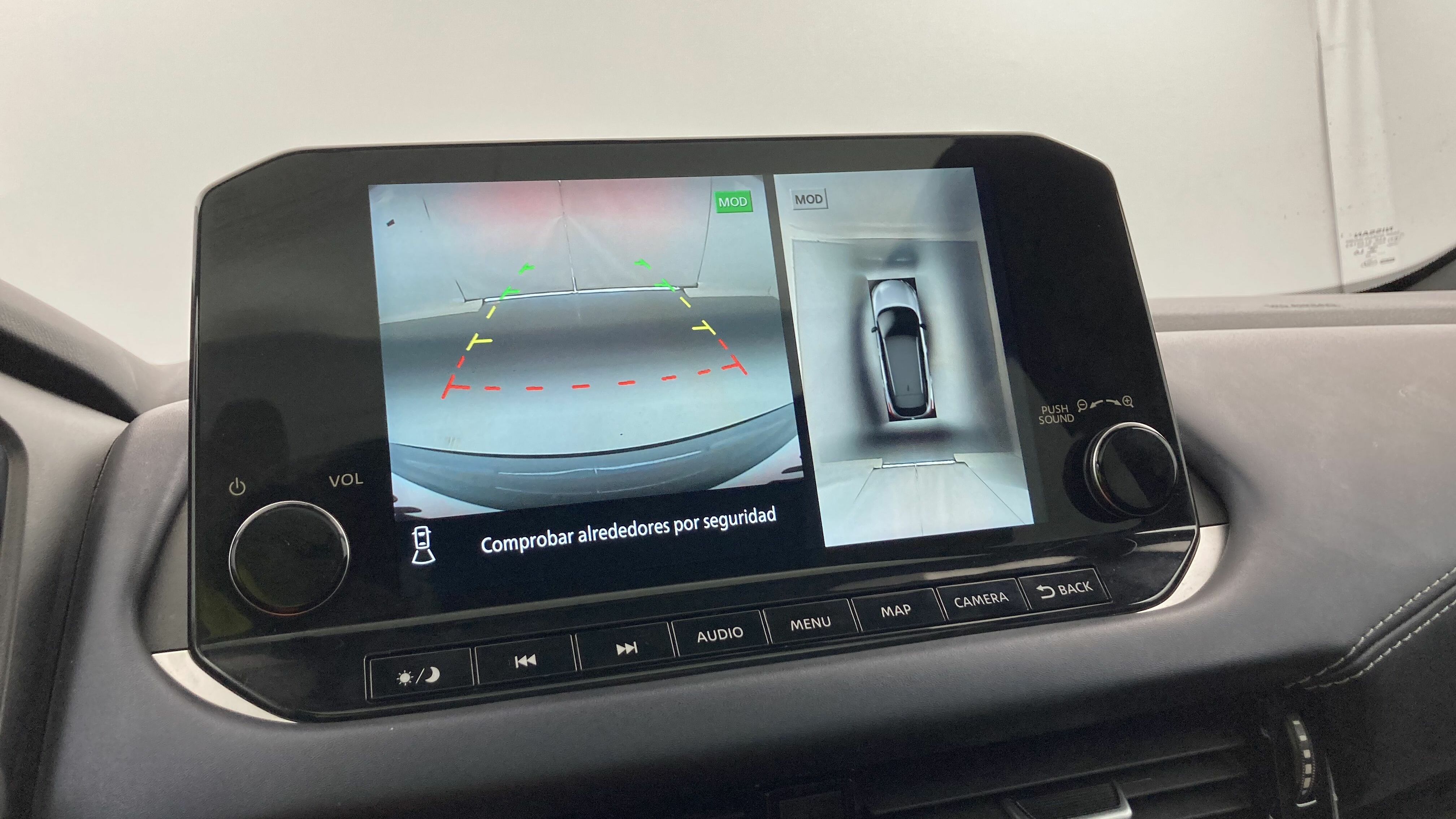 nissan qashqai tekna 1.3 DIG-T 140 MHEV 2022 gray p 19