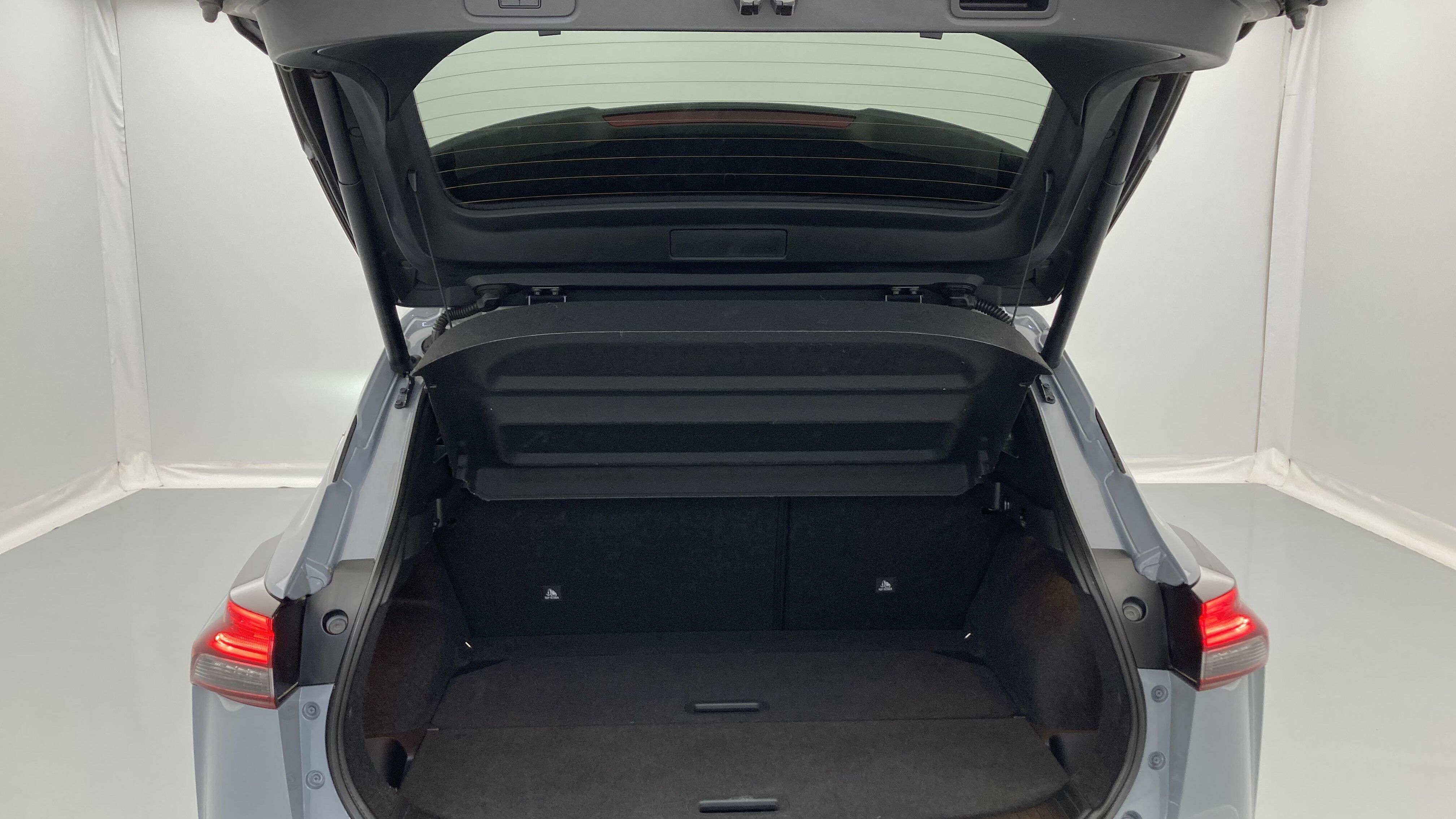 nissan qashqai tekna 1.3 DIG-T 140 MHEV 2022 gray p 24