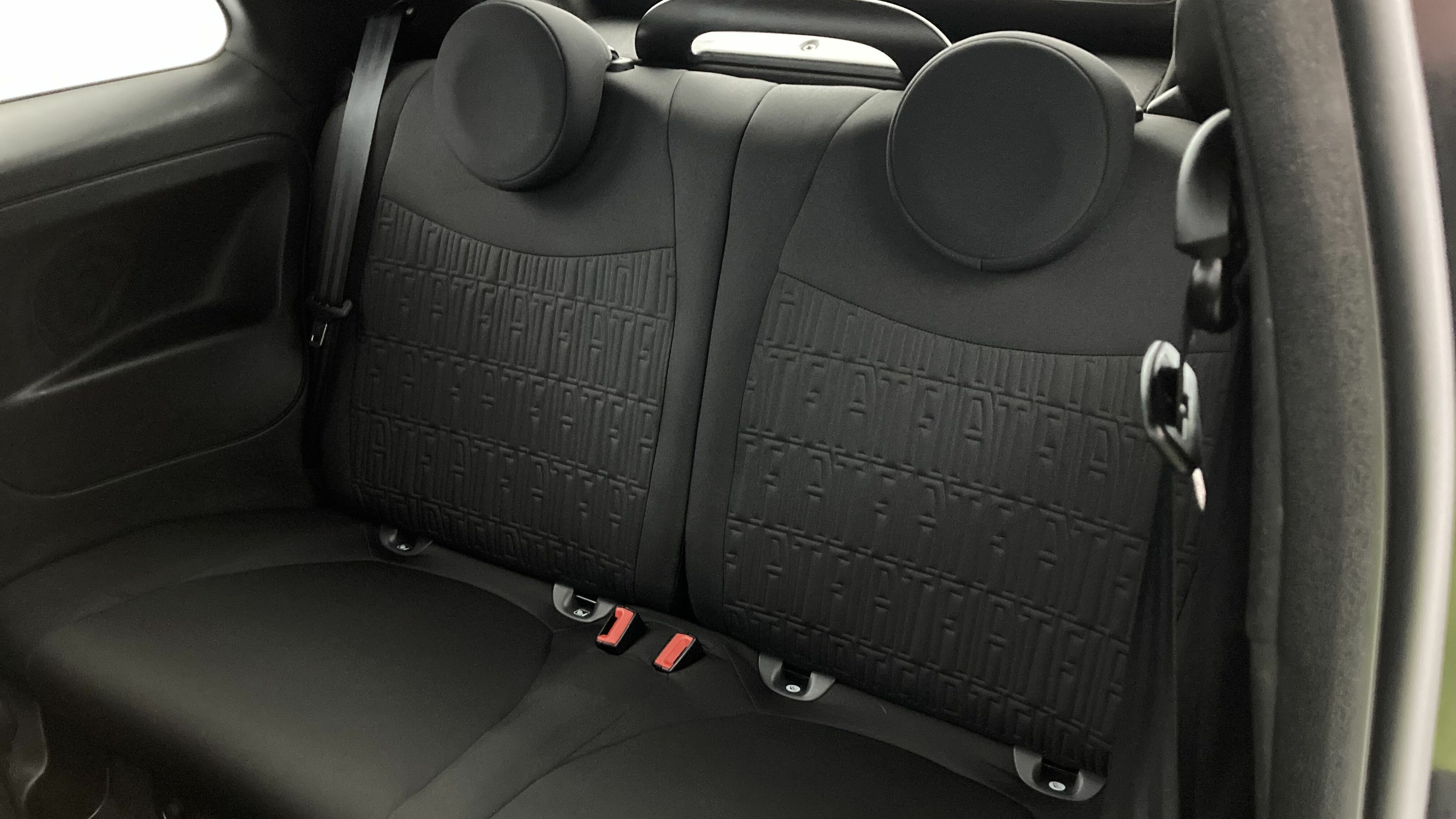 fiat 500c dolcevita 1.0 HYBRID 70 MHEV 2024 negro vesuvio 22