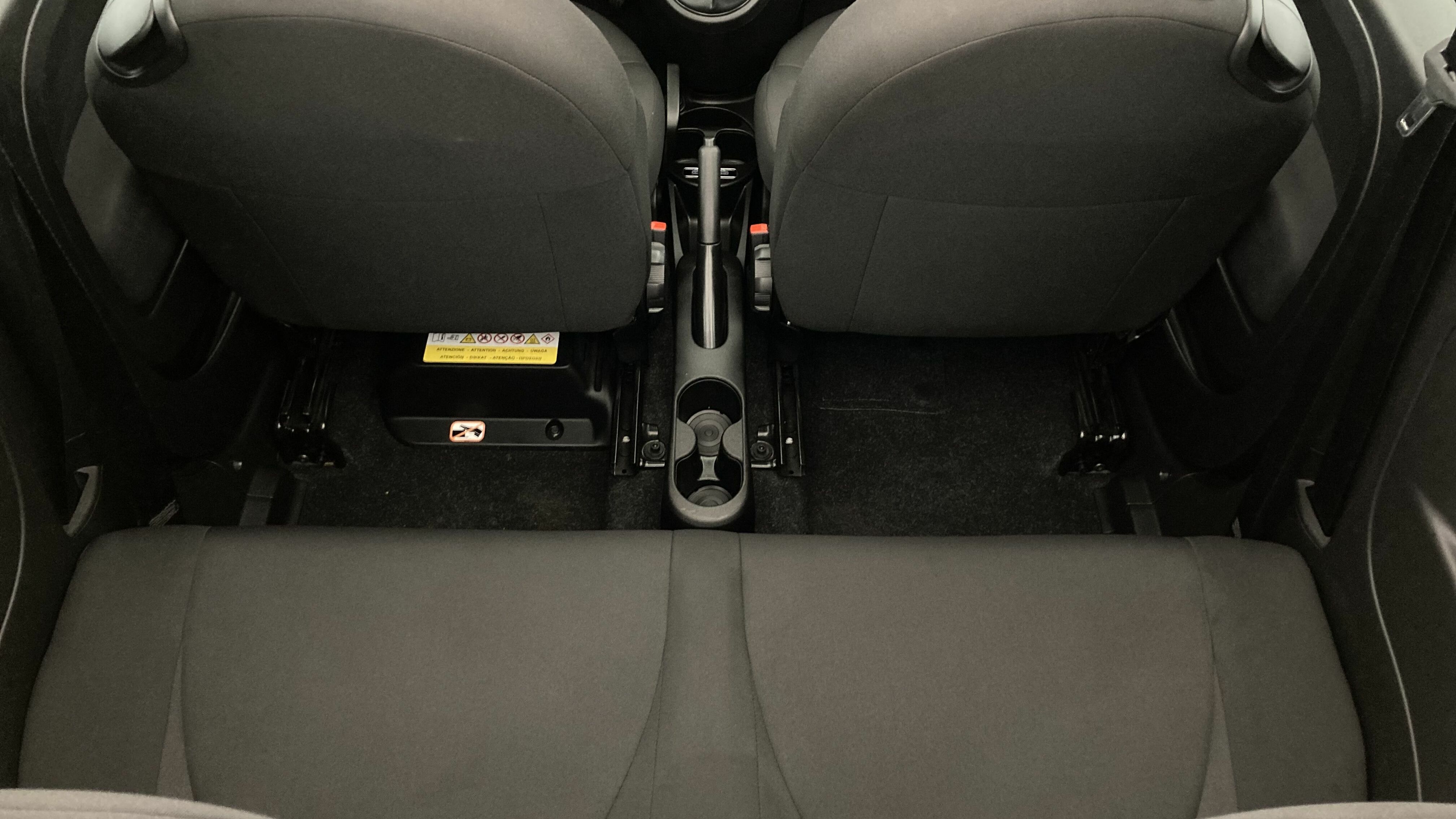 fiat 500c dolcevita 1.0 HYBRID 70 MHEV 2024 negro vesuvio 23