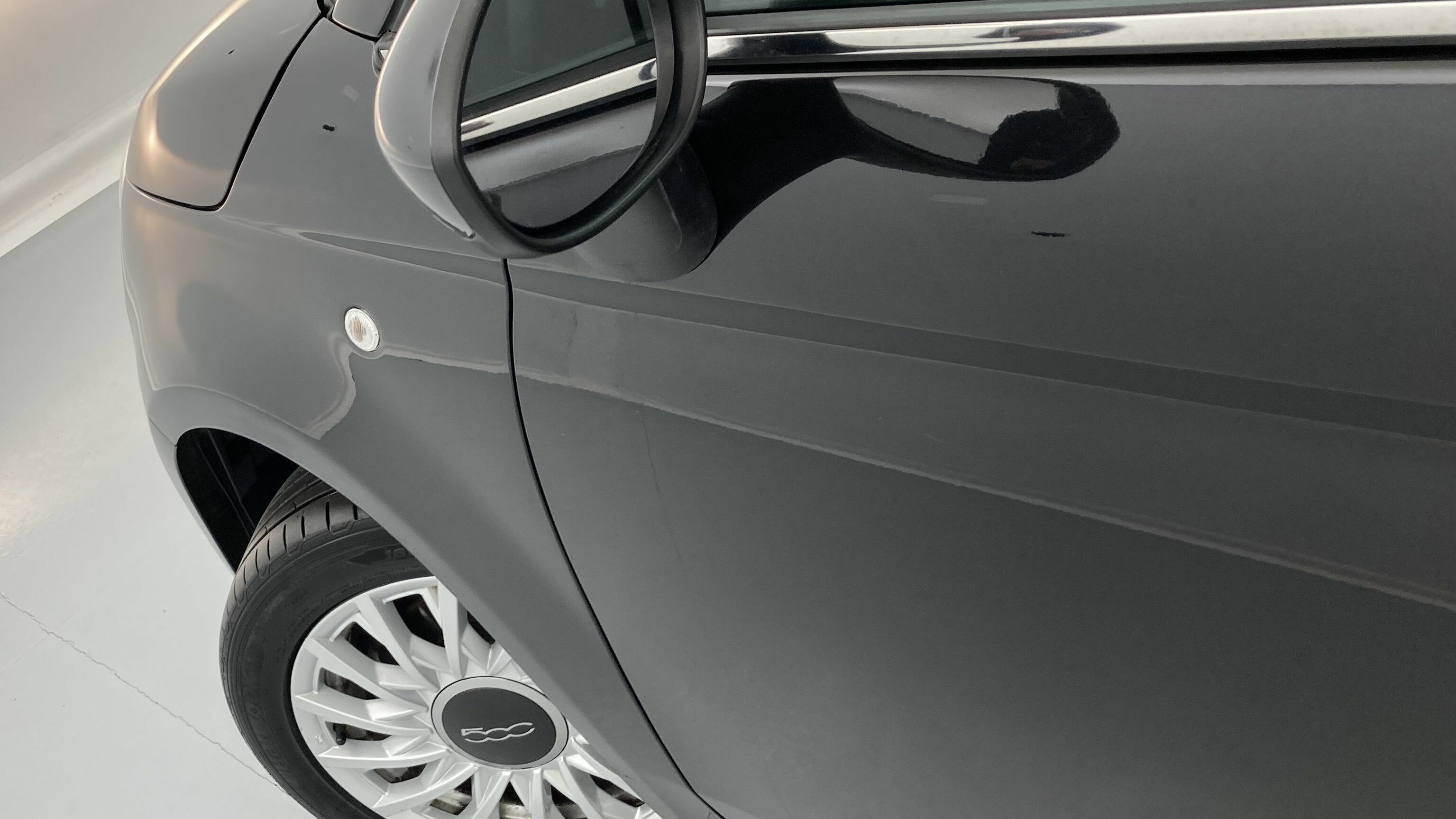 fiat 500c dolcevita 1.0 HYBRID 70 MHEV 2024 negro vesuvio 29