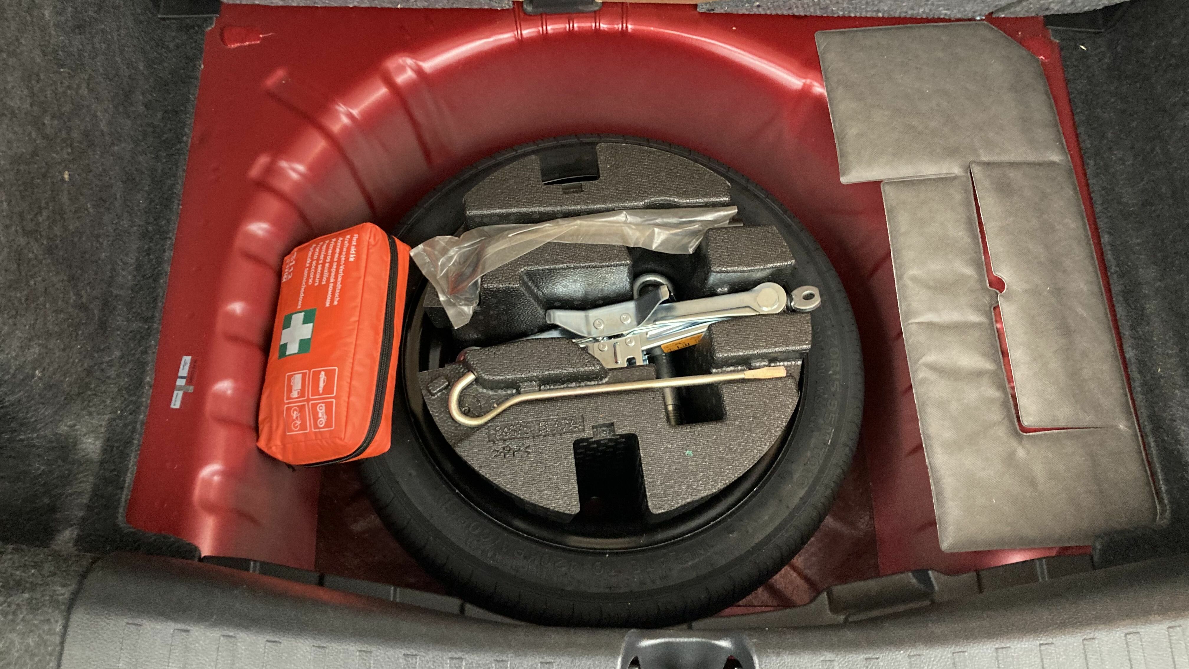 nissan micra n-design 1.0 IG-T 92 XTRONIC 2022 red passion 24