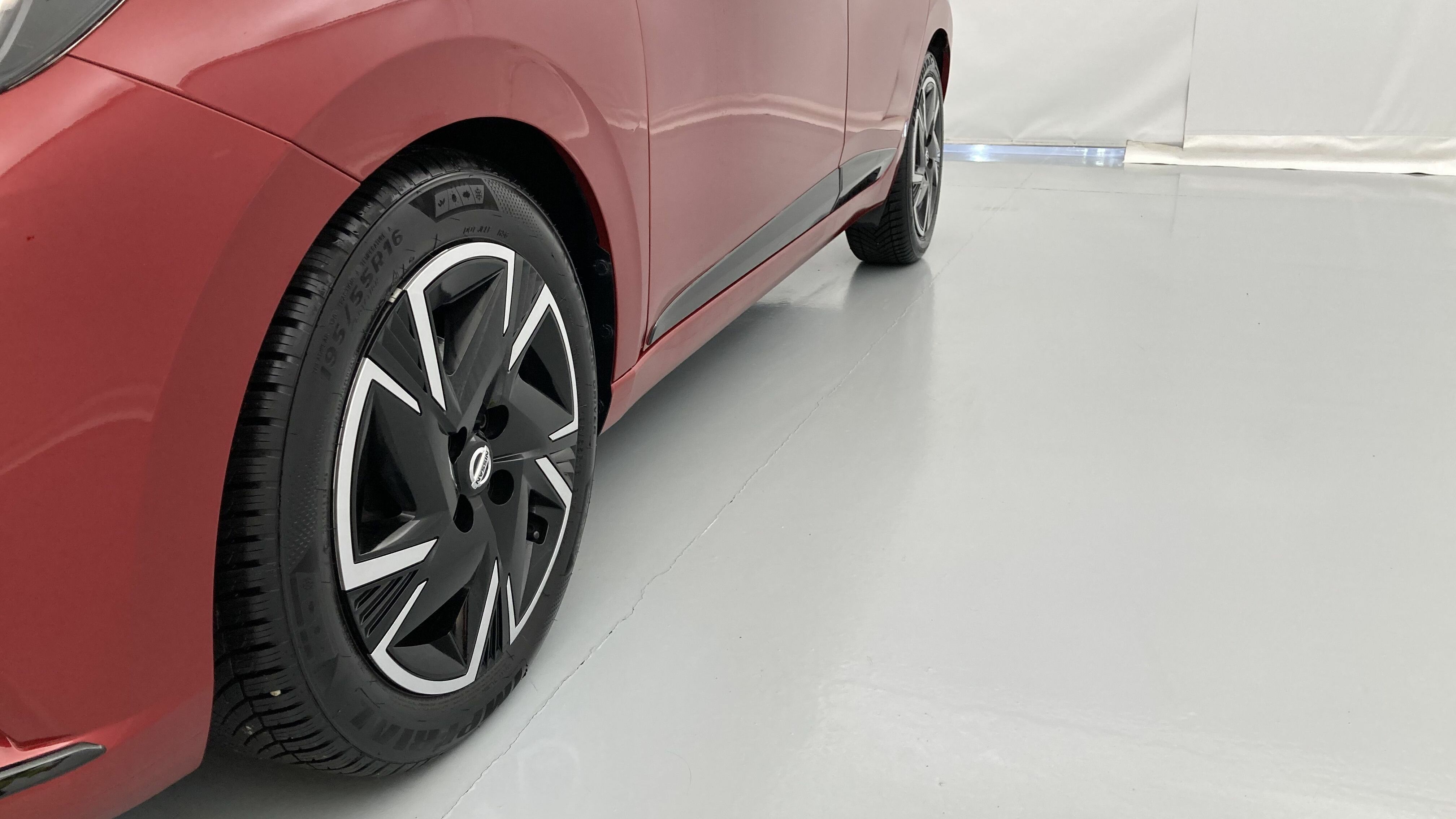 nissan micra n-design 1.0 IG-T 92 XTRONIC 2022 red passion 27