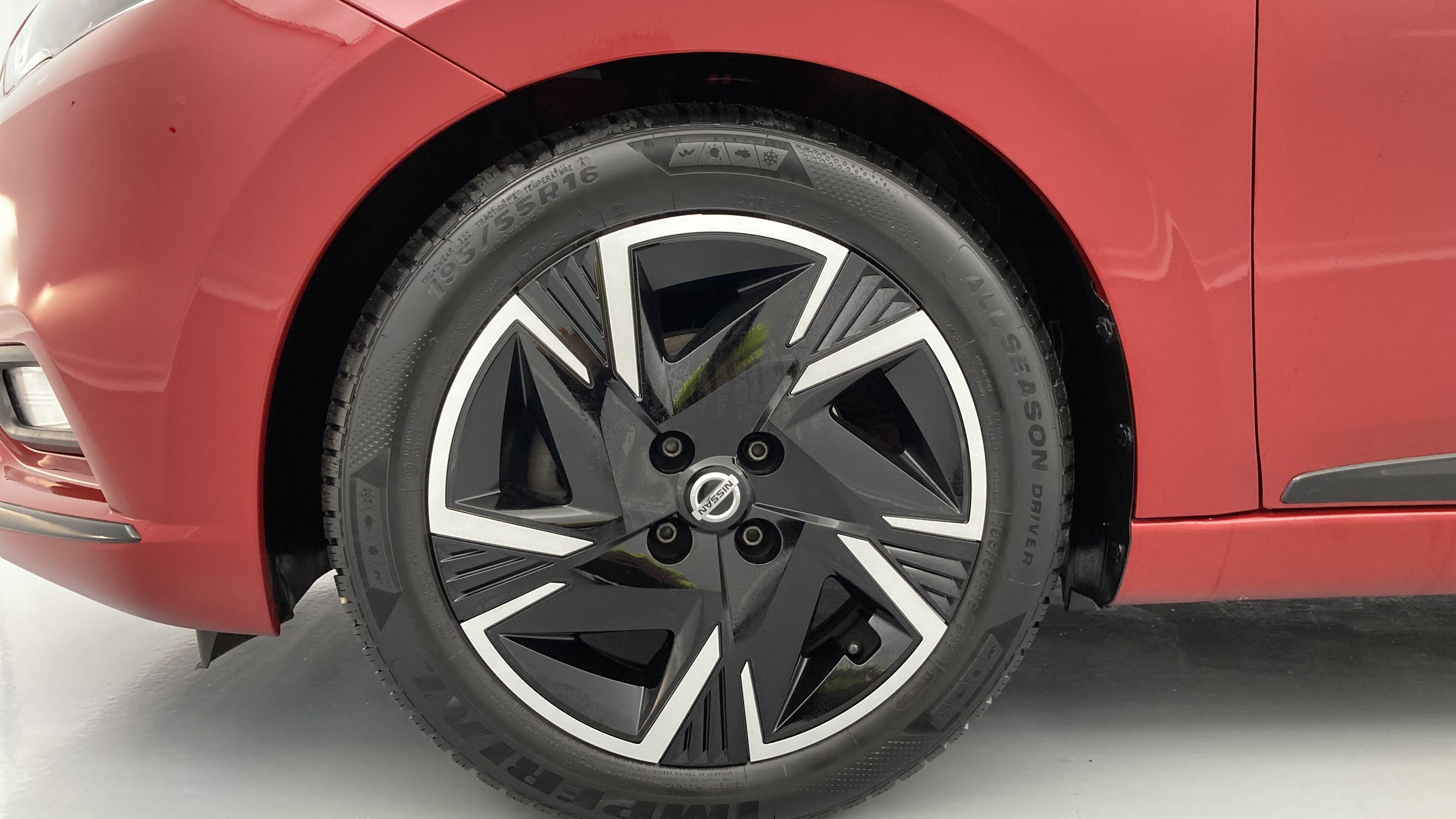 nissan micra n-design 1.0 IG-T 92 XTRONIC 2022 red passion 28