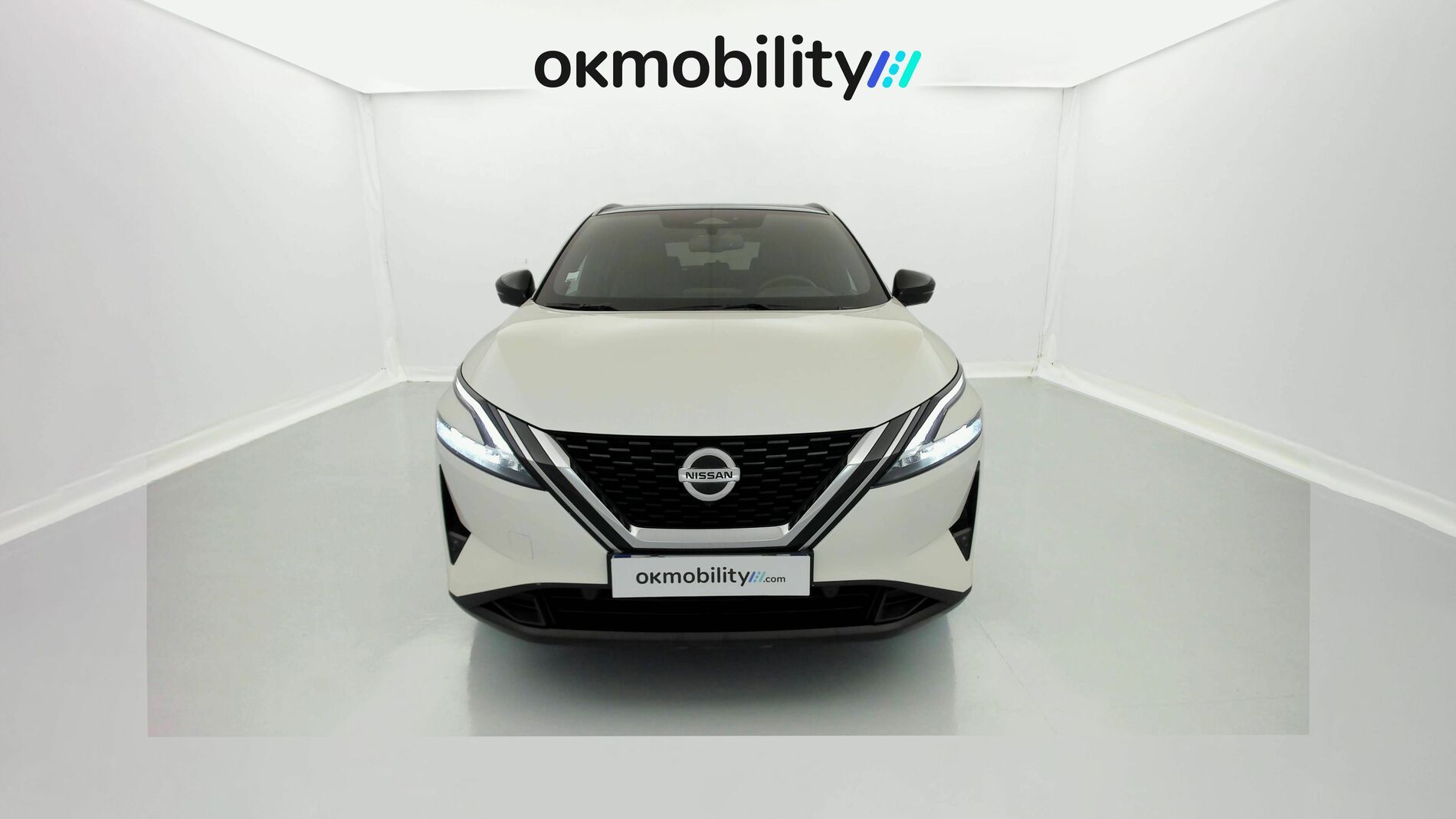 nissan qashqai tekna 1.3 DIG-T 140 MHEV 2022 blanc lunaire / noir 4