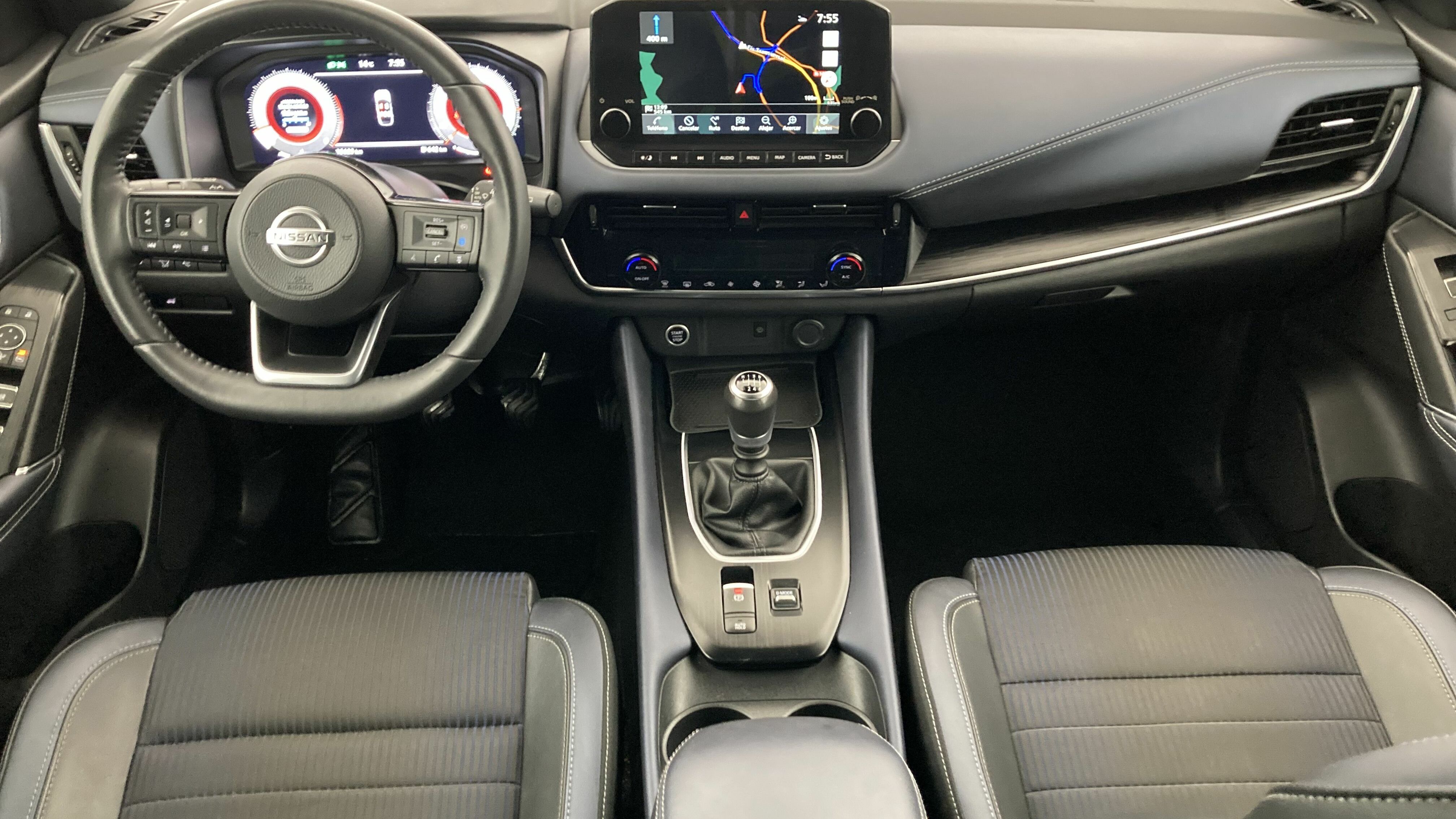 nissan qashqai tekna 1.3 DIG-T 140 MHEV 2022 blanc lunaire / noir 16