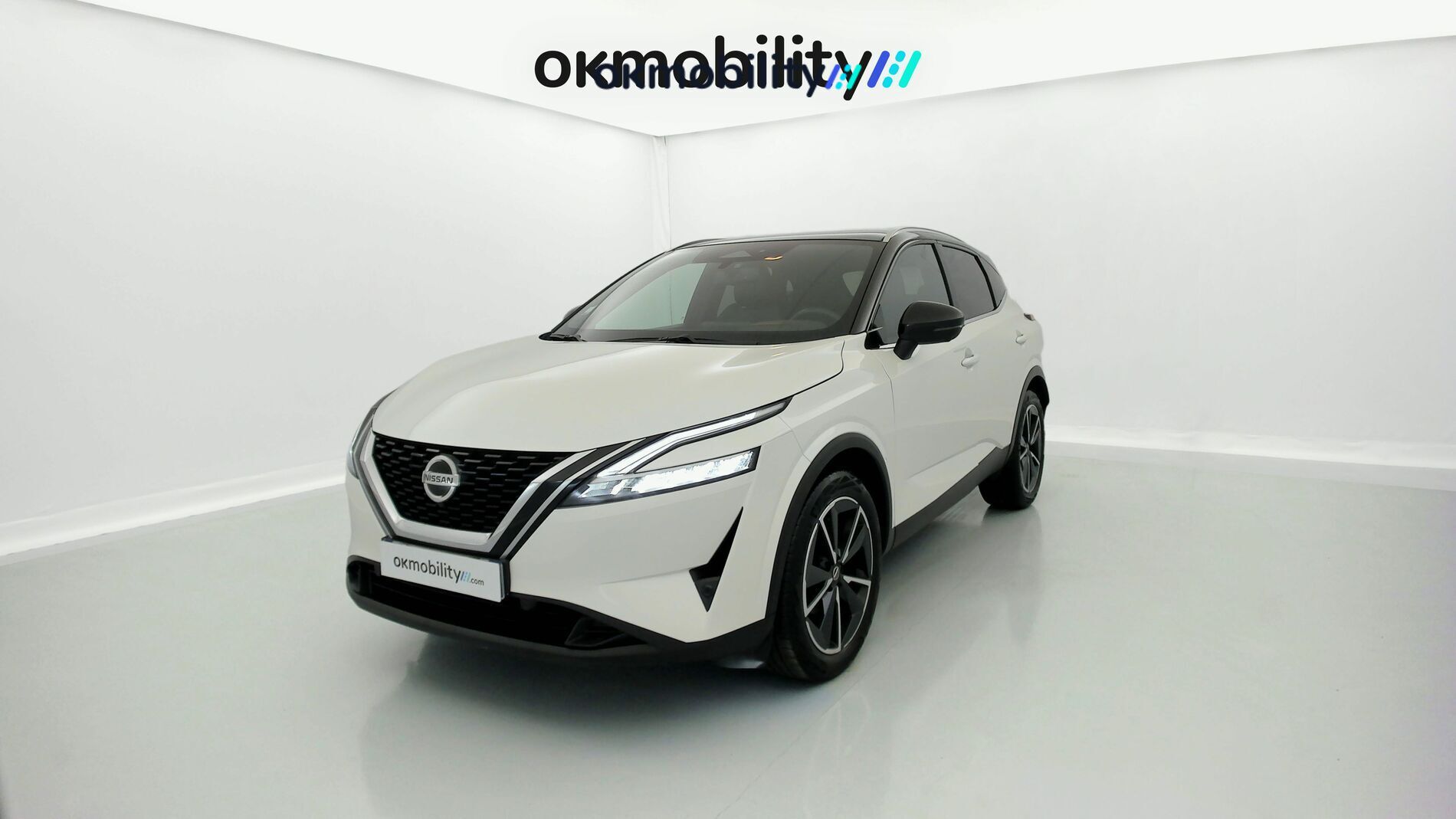 nissan qashqai tekna 1.3 DIG-T 140 MHEV 2022 blanc lunaire / noir 1