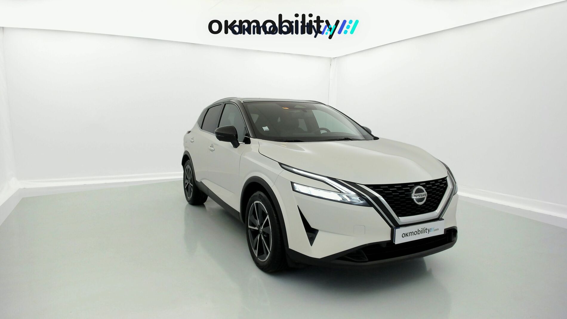 nissan qashqai tekna 1.3 DIG-T 140 MHEV 2022 blanc lunaire / noir 3