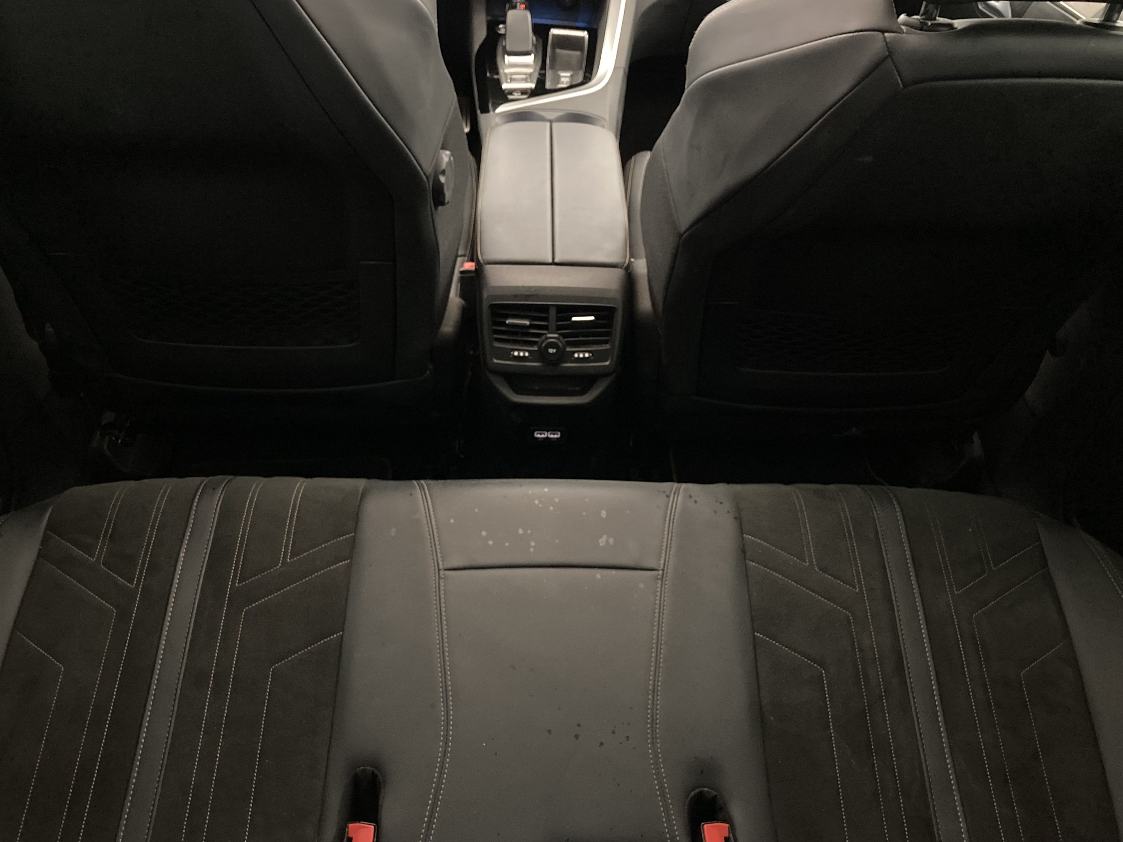 peugeot 3008 gt pack 1.6 HYBRID 300 EAT PHEV 2022 negro perla nera 14