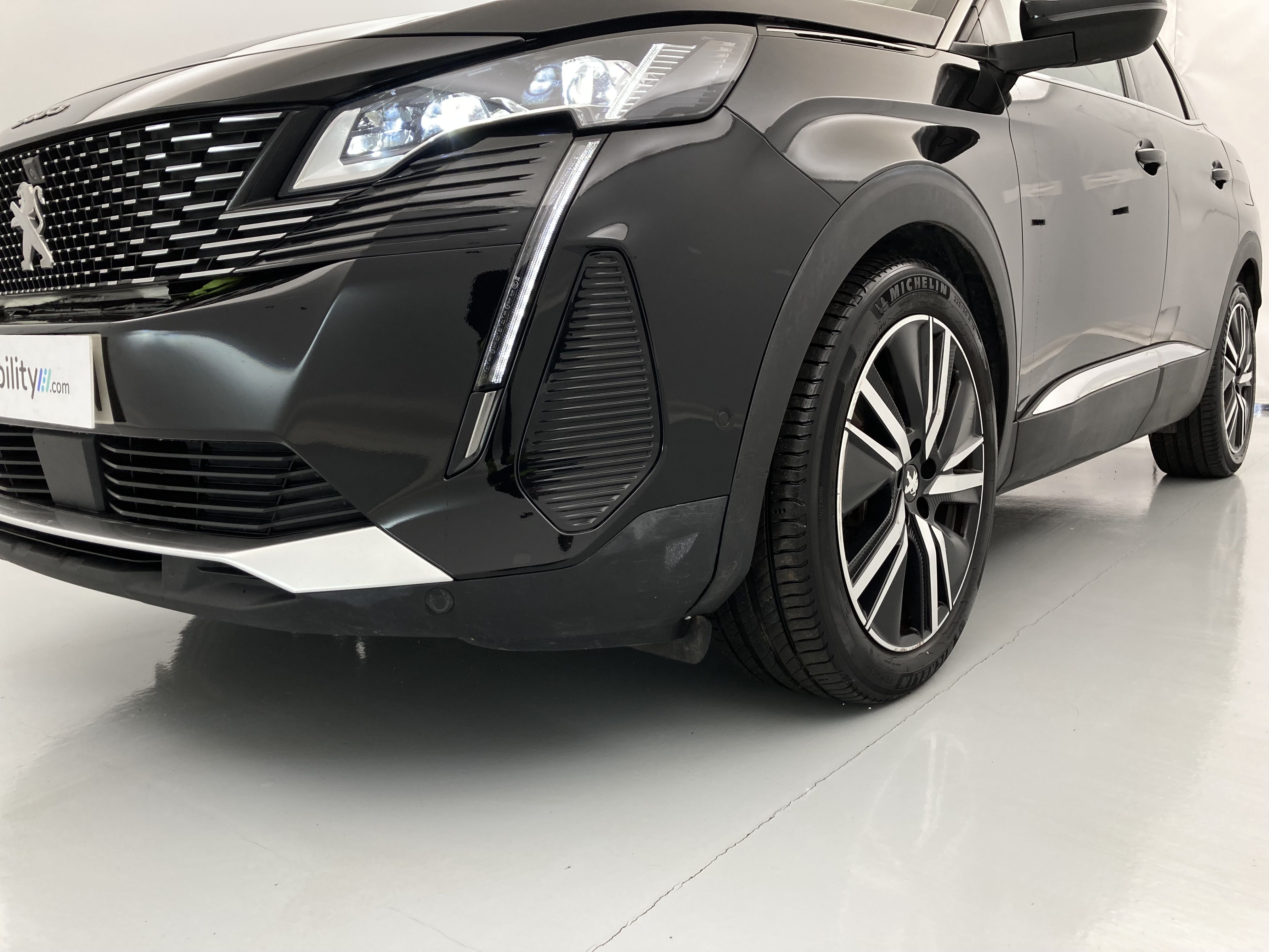 peugeot 3008 gt pack 1.6 HYBRID 300 EAT PHEV 2022 negro perla nera 29