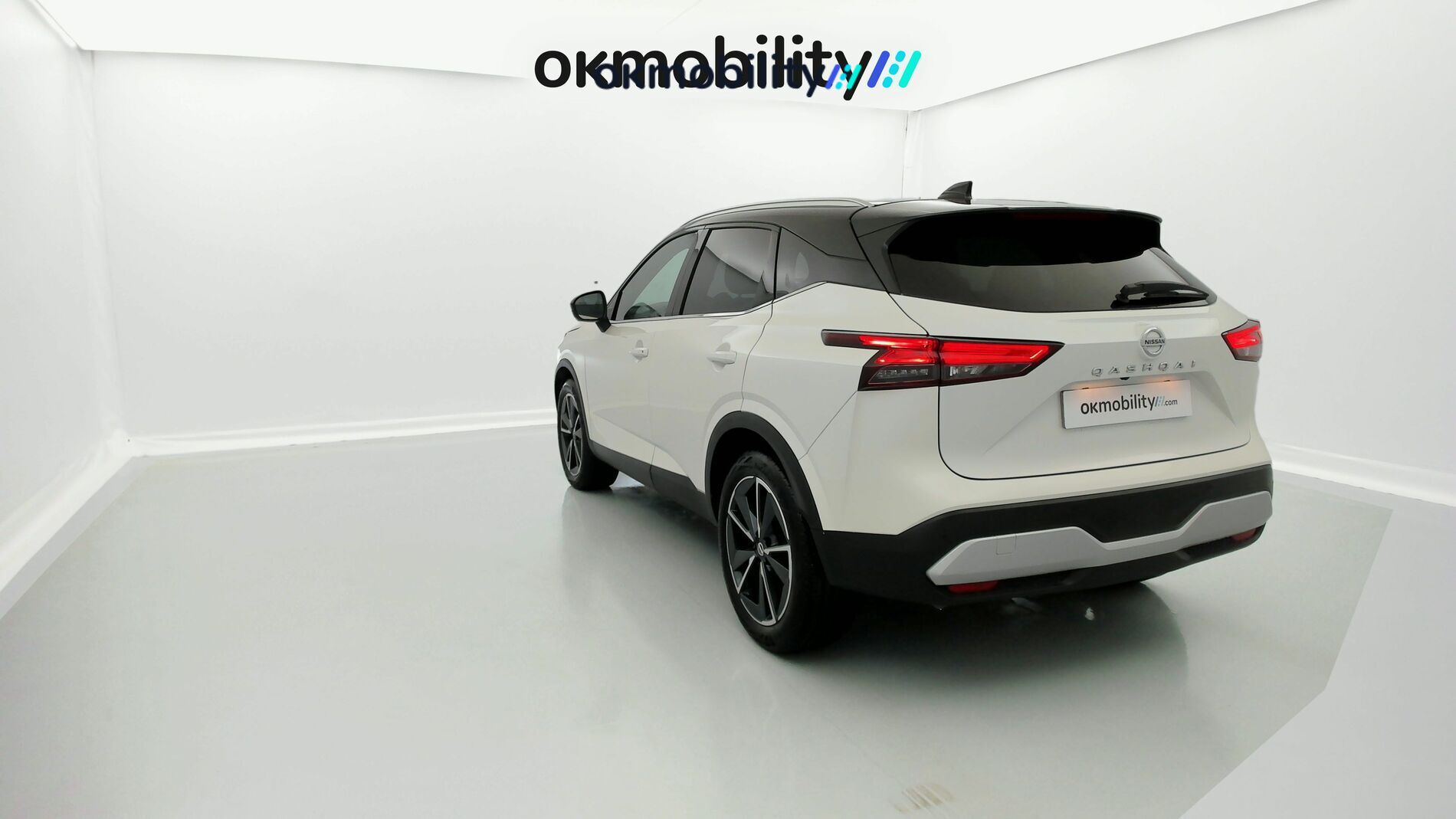 nissan qashqai tekna 1.3 DIG-T 140 MHEV 2022 blanc lunaire / noir 9
