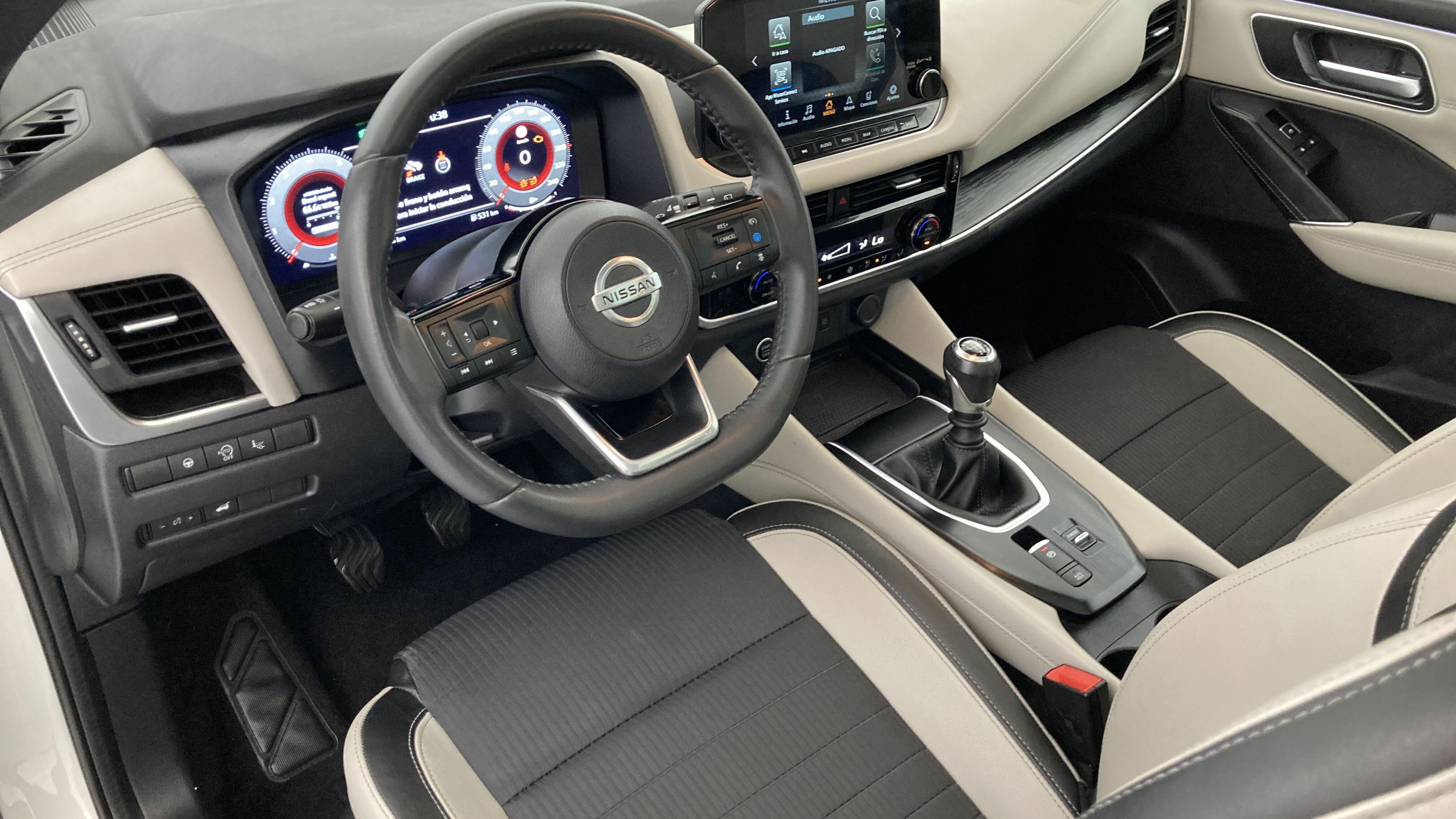 nissan qashqai tekna 1.3 DIG-T 140 MHEV 2022 blanc lunaire 15