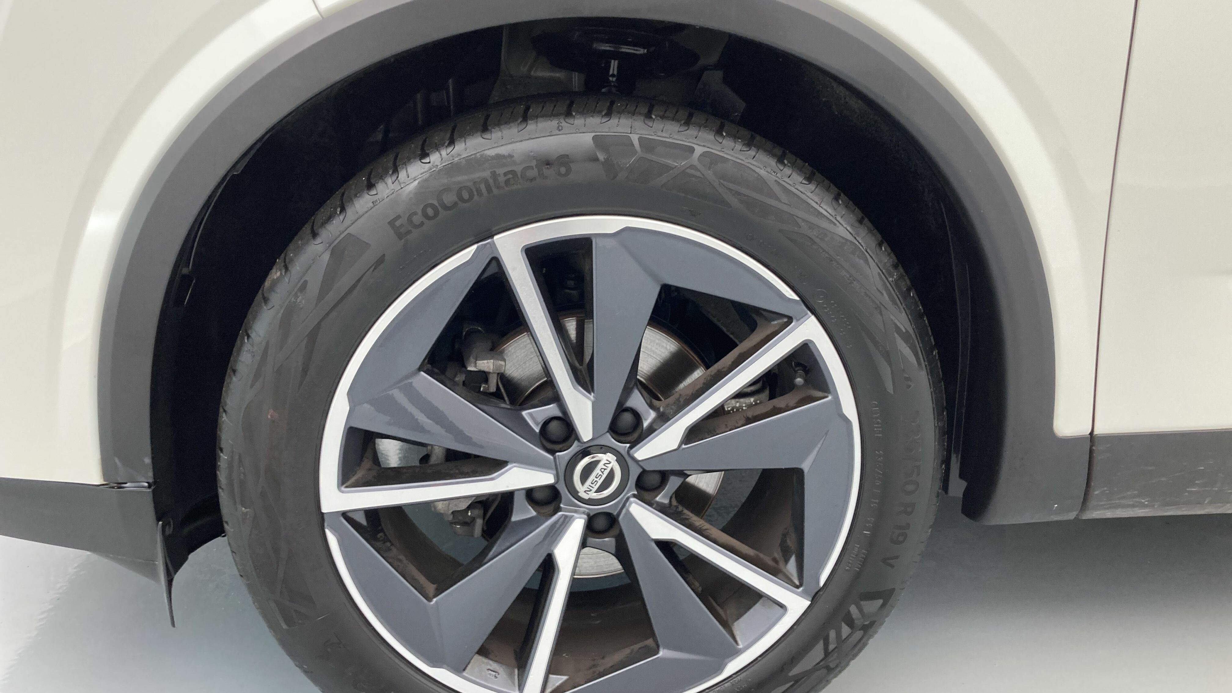 nissan qashqai tekna 1.3 DIG-T 140 MHEV 2022 blanc lunaire 27