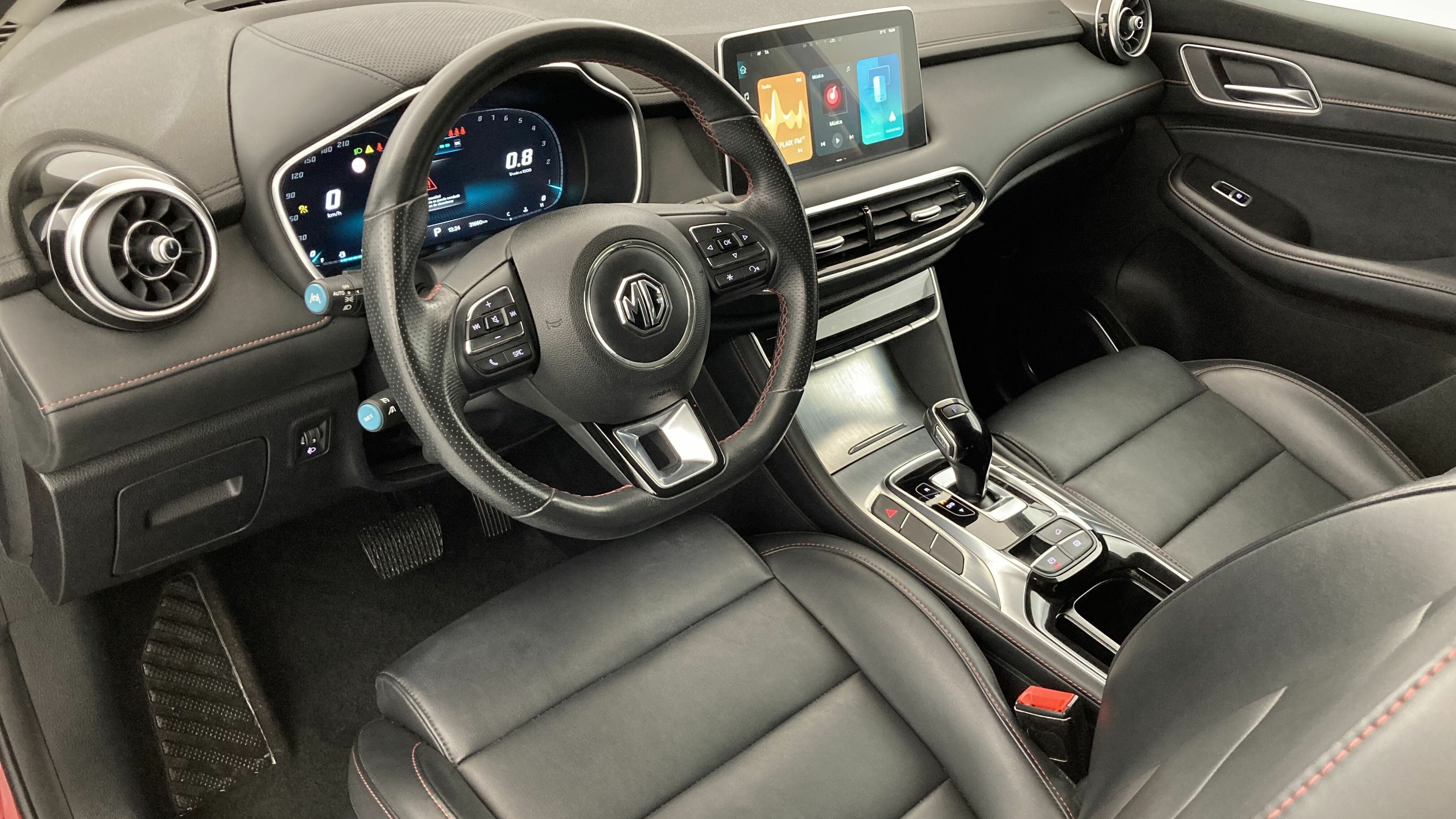 mg hs comfort 1.5 T-GDI 162 AT 2023 diamond red - rsj 15