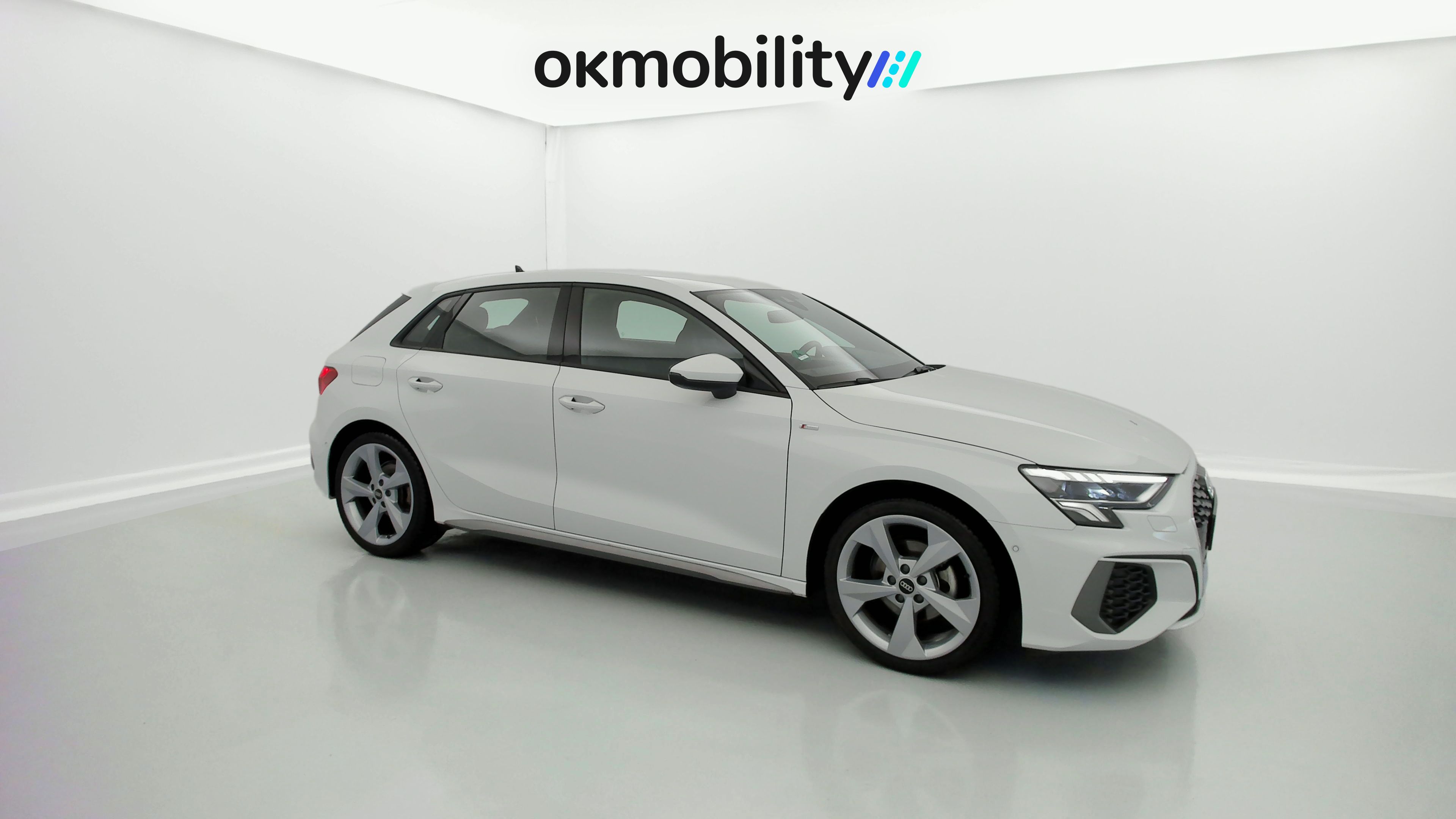 audi a3 sportback s line 35 TFSI 150 STRONIC 2023 gletscherweiss metallic 4