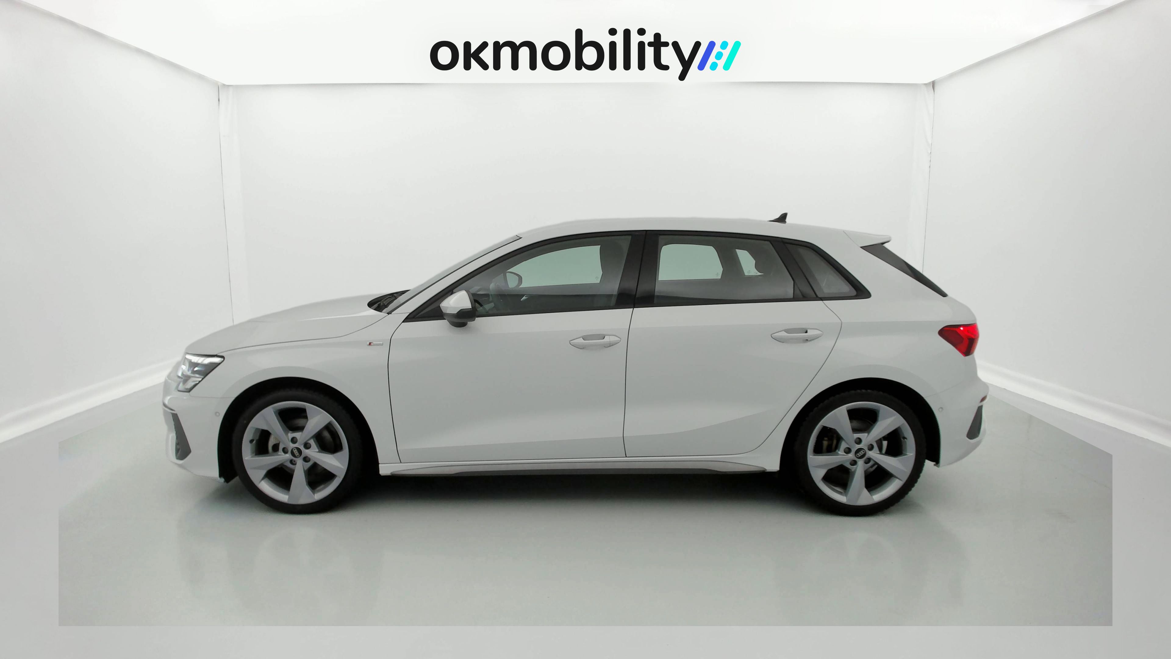 audi a3 sportback s line 35 TFSI 150 STRONIC 2023 gletscherweiss metallic 9