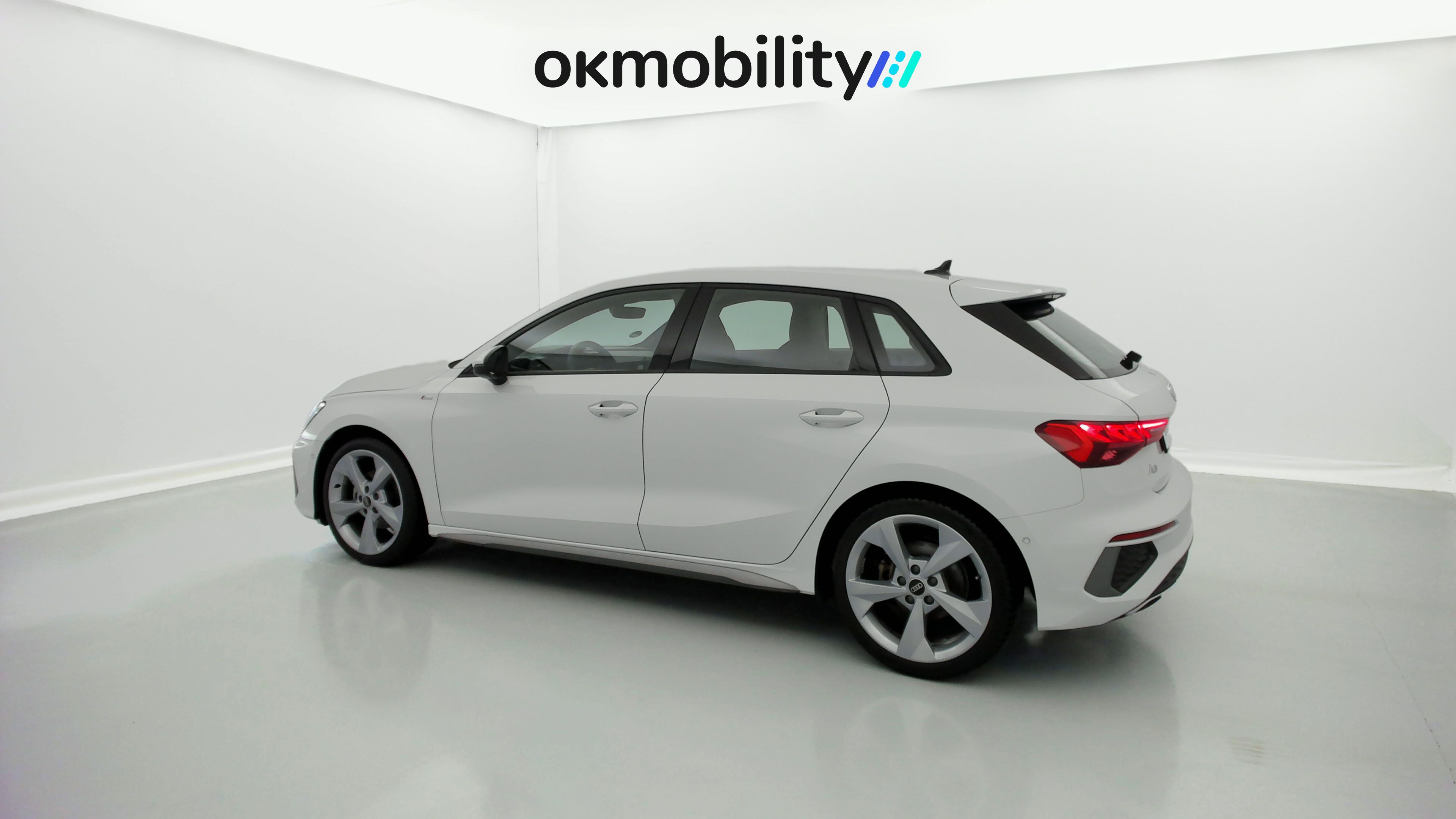 audi a3 sportback s line 35 TFSI 150 STRONIC 2023 gletscherweiss metallic 10